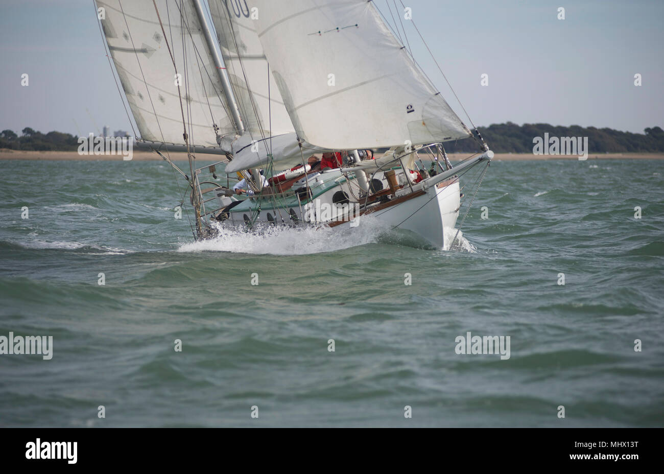 single handed non stop yacht race