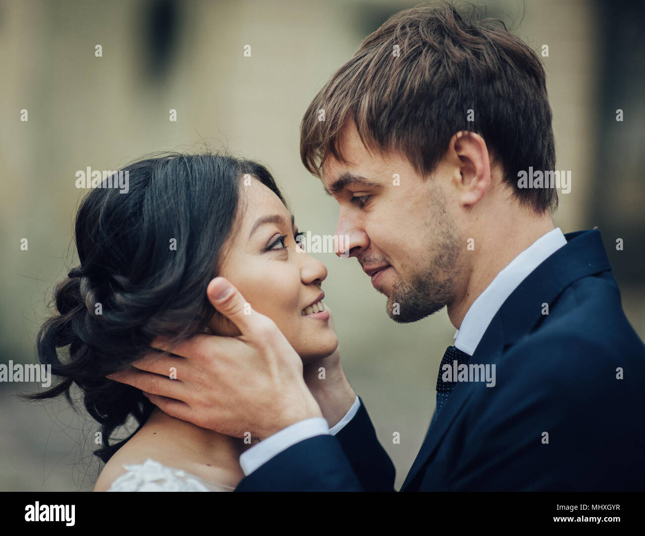 Bride groom walking in city hi-res stock photography and images - Alamy
