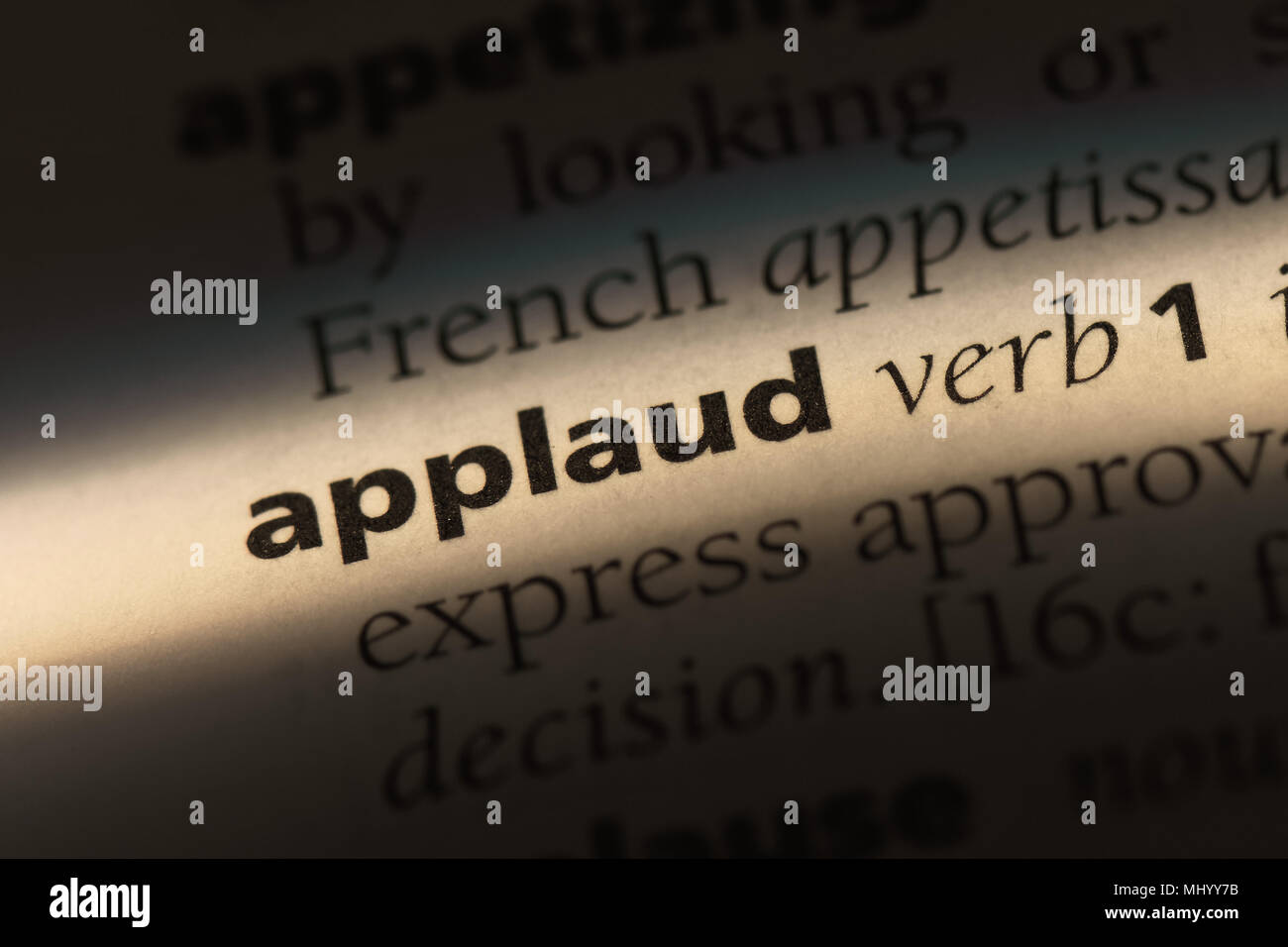 Applaud hi-res stock photography and images - Alamy
