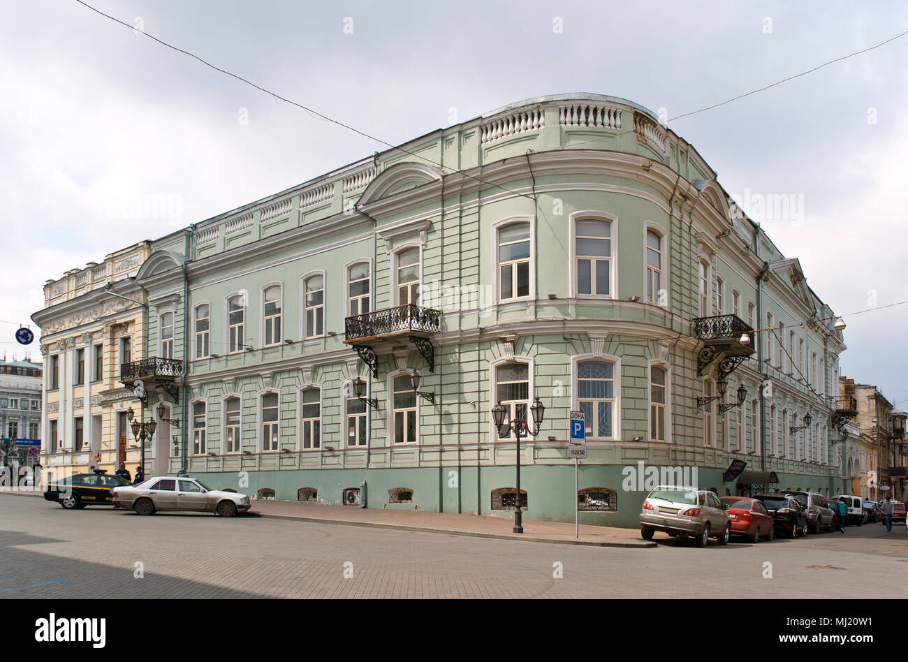 Apartment building in the center of Odessa, Ukraine Stock Photo Alamy