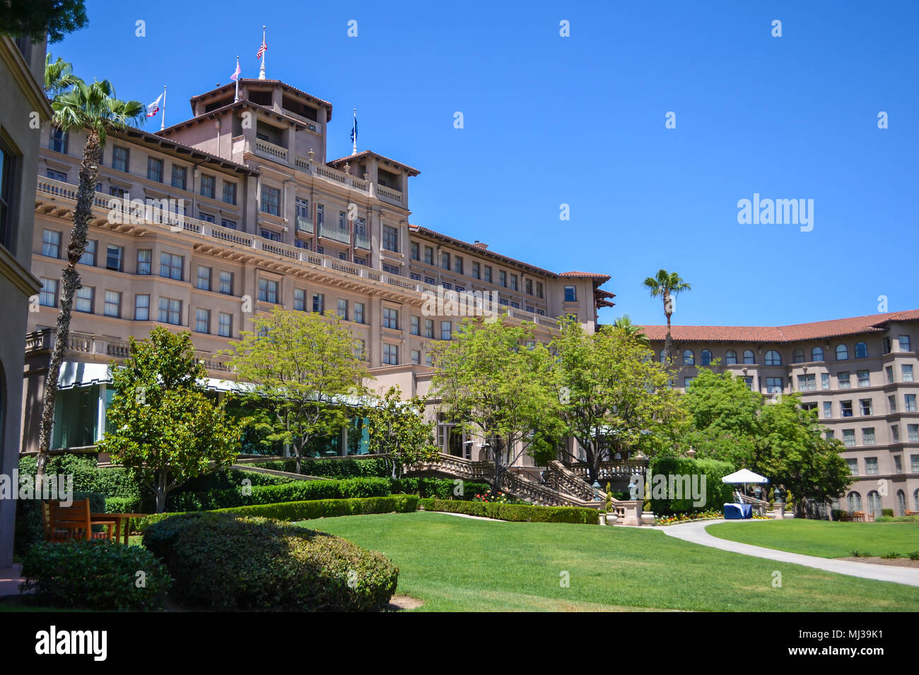 Visit Historic Downtown Pasadena California, home to Hollywood stars. The Langham Hotel provides luxury accomodations, downtown vibe Stock Photo