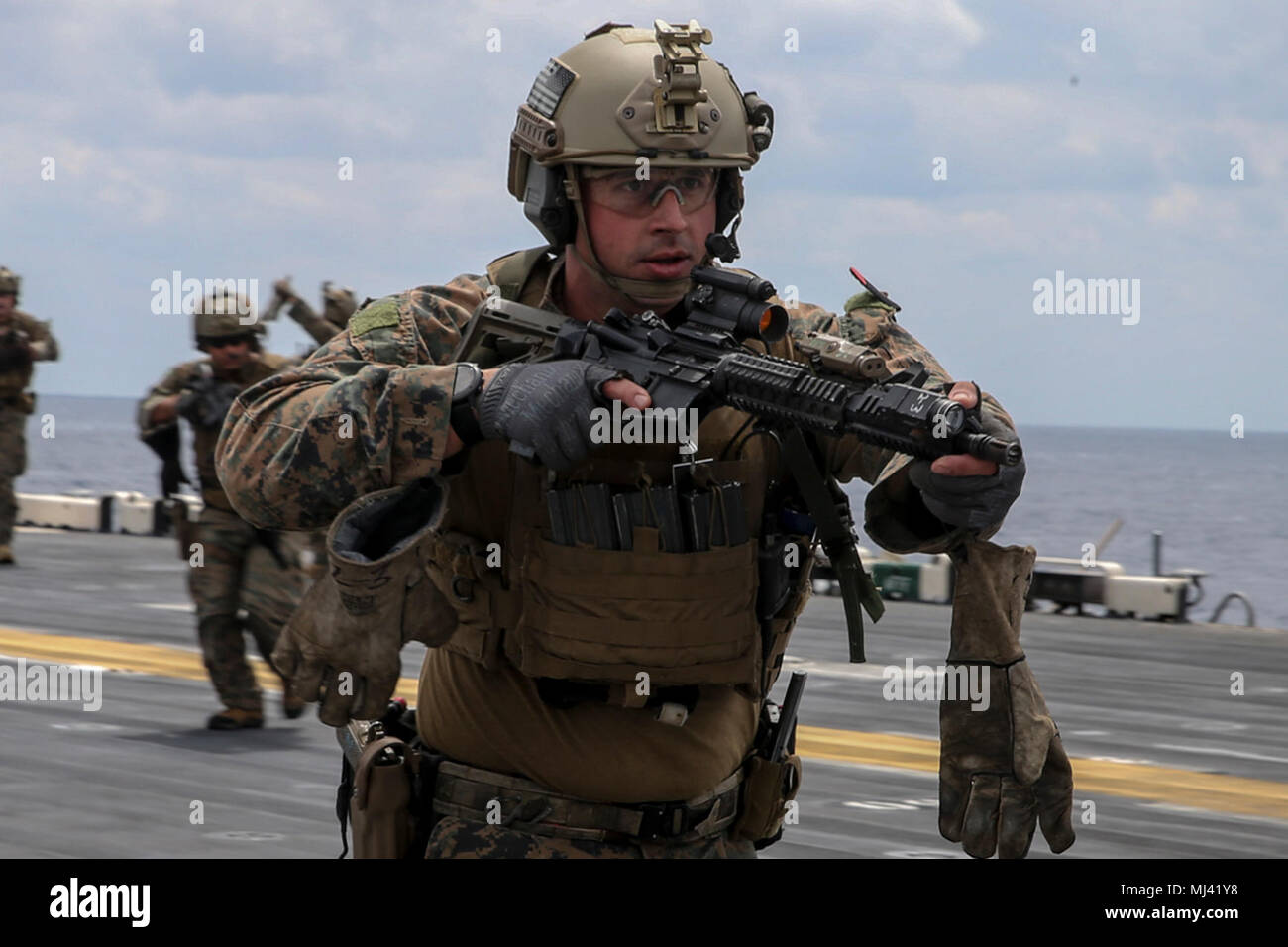 Usmc force recon 2021 kit. Us marine force recon. Force recon. Usmc force recon 2021 kit. Comp m4 marsoc.