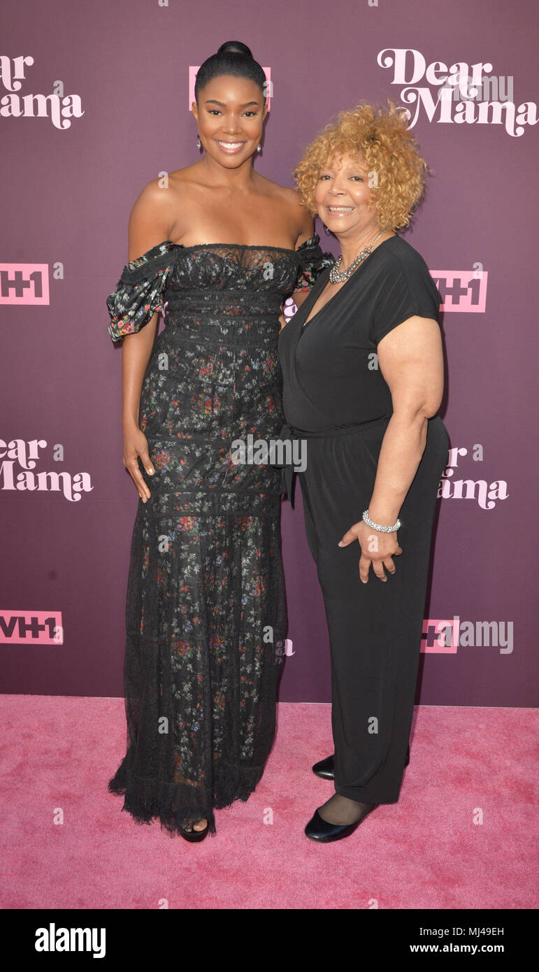 Los Angeles, Ca, USA. 03rd May, 2018. Gabrielle Union, Theresa Union at the VH1's Third Annual 'Dear Mama: A Love Letter to Moms' at the Theatre at ACE Hotel on May 3, 2018 in Los Angeles, California. Credit: Koi Sojer/Snap'n U Photos/Media Punch/Alamy Live News Stock Photo