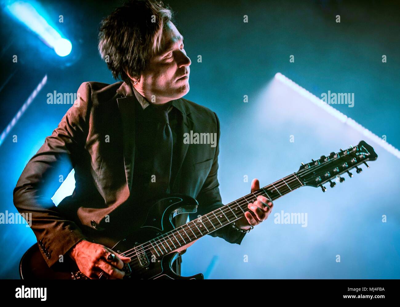 Troy van leeuwen hi-res stock photography and images - Alamy