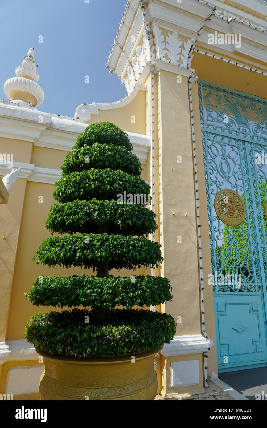 Topiary bush outside the Royal Palace, Phnom Penh city, Cambodia Stock