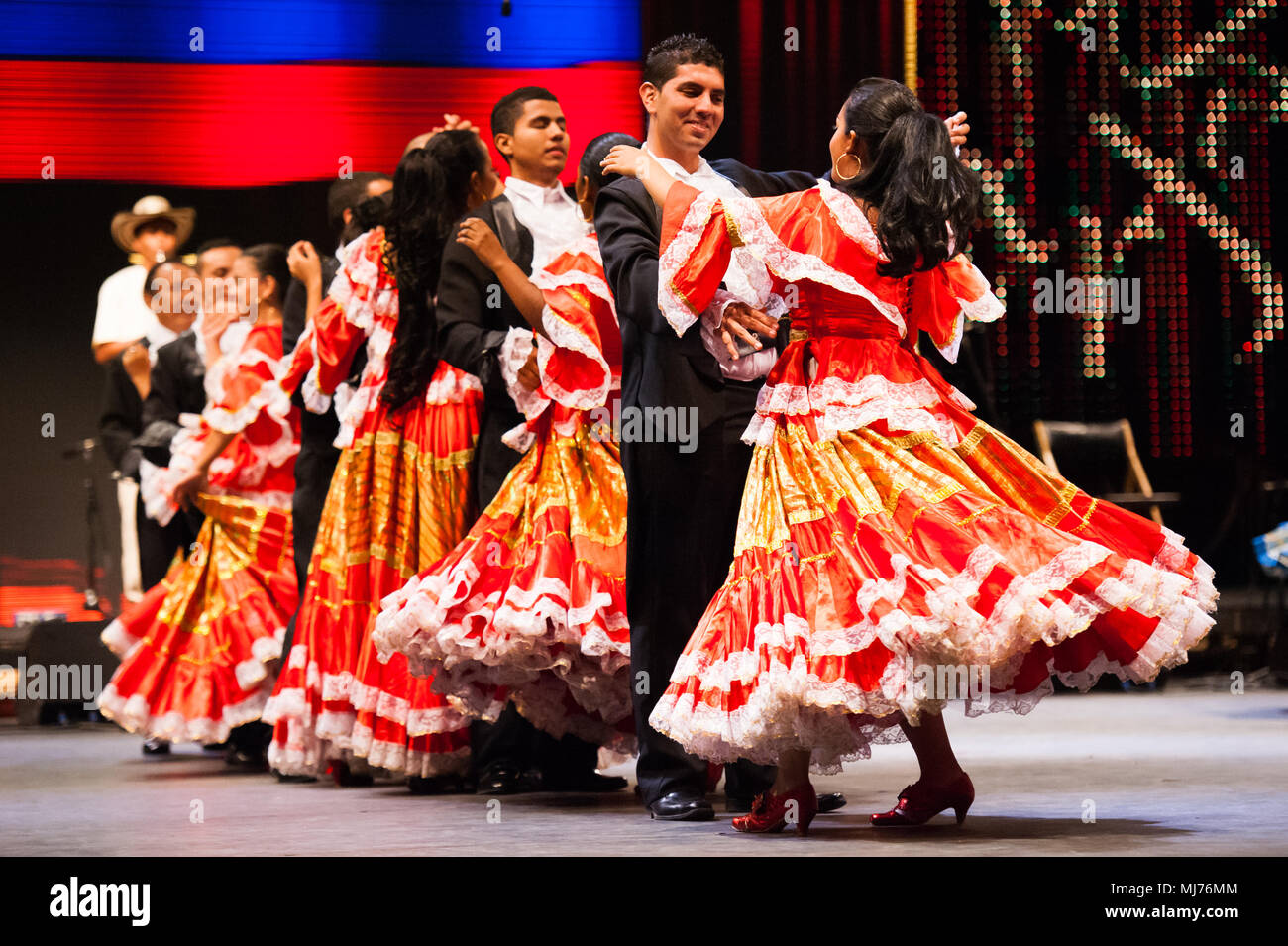 Cali colombia dancing hi-res stock photography and images - Alamy