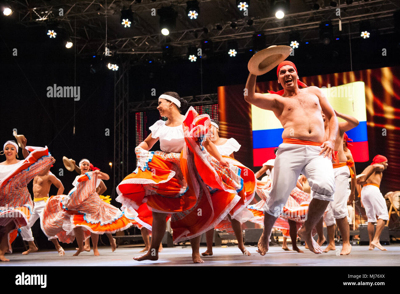 Cali colombia dancing hi-res stock photography and images - Alamy