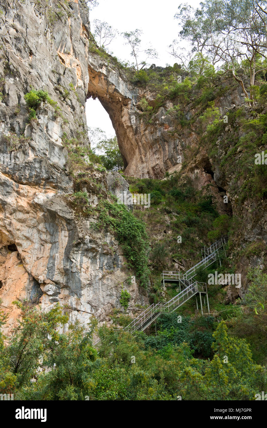 Limestone natural arch and cliffs at the Jenolan Caves. NSW, Australia Stock Photo