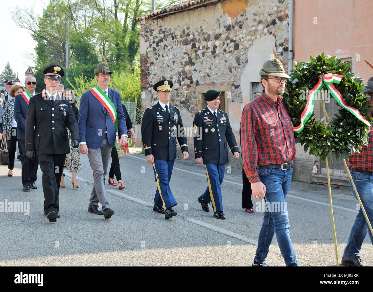 VICENZA, Italy (April 25, 2018) - USAG Italy Garrison Commander Col. Erik  Berdy and Command Sgt. Major Mason Bryant joined mayors from six towns in  Mason Vicentino to mark the 73rd anniversay