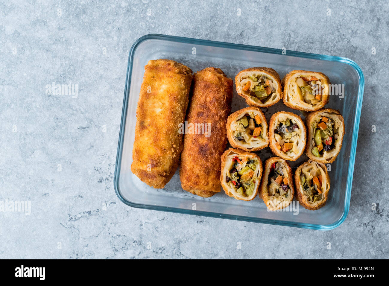 Chinese Vegetable Egg Rolls / Borek with soy (soya) sauce. Traditional Food Stock Photo Alamy