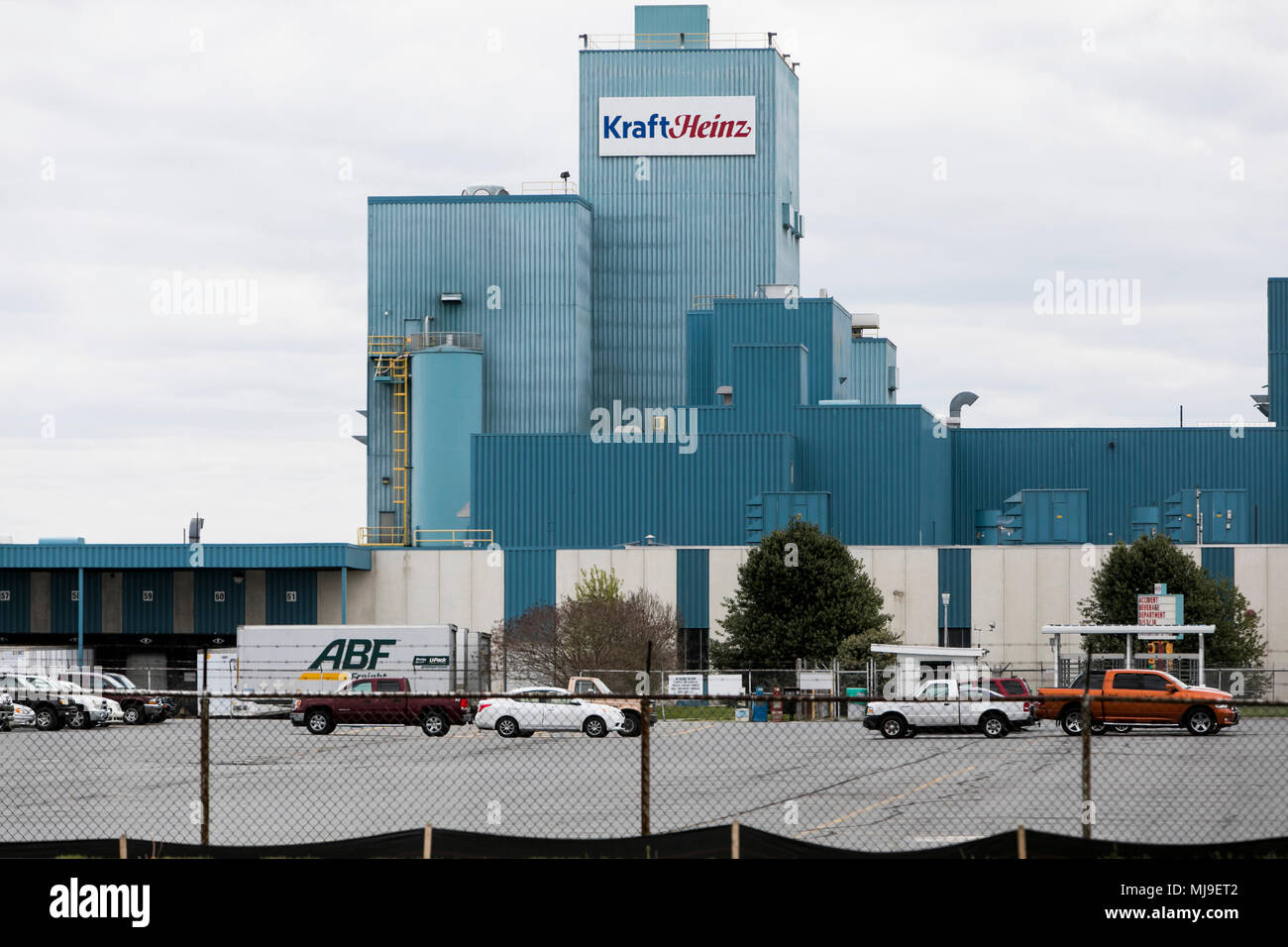 Kraft Heinz Logo Stock Photos & Kraft Heinz Logo Stock Images Alamy