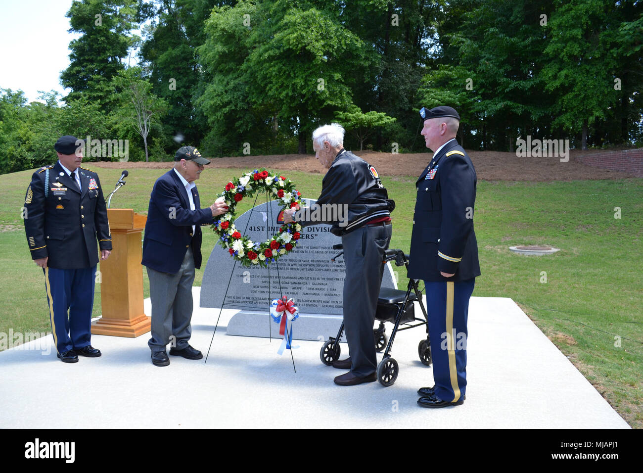 World War II Veterans along with Oregon Army National Guard Col. Eric J ...