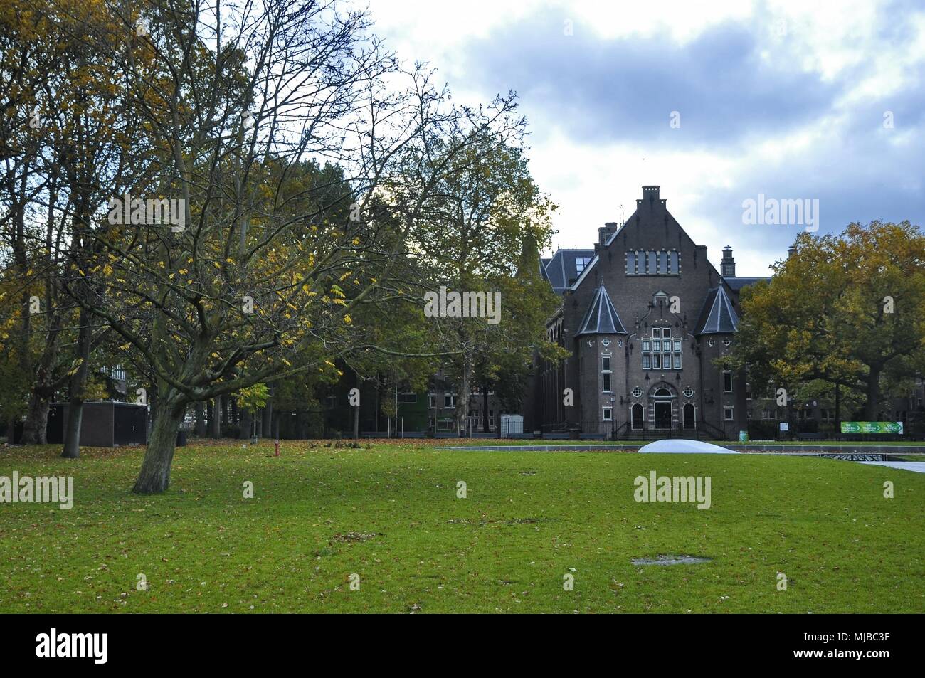 Royal tropical institute hi-res stock photography and images - Alamy