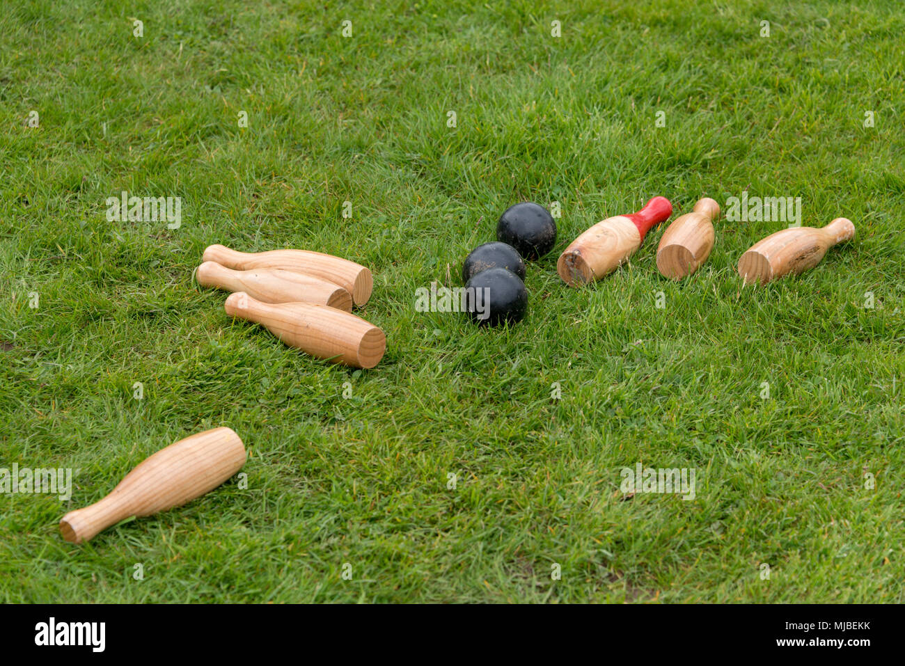 Jaques Of London Wooden Skittles Game - Garden Outdoor Game For Adults & Kids, Traditional Family Fun Since 1795