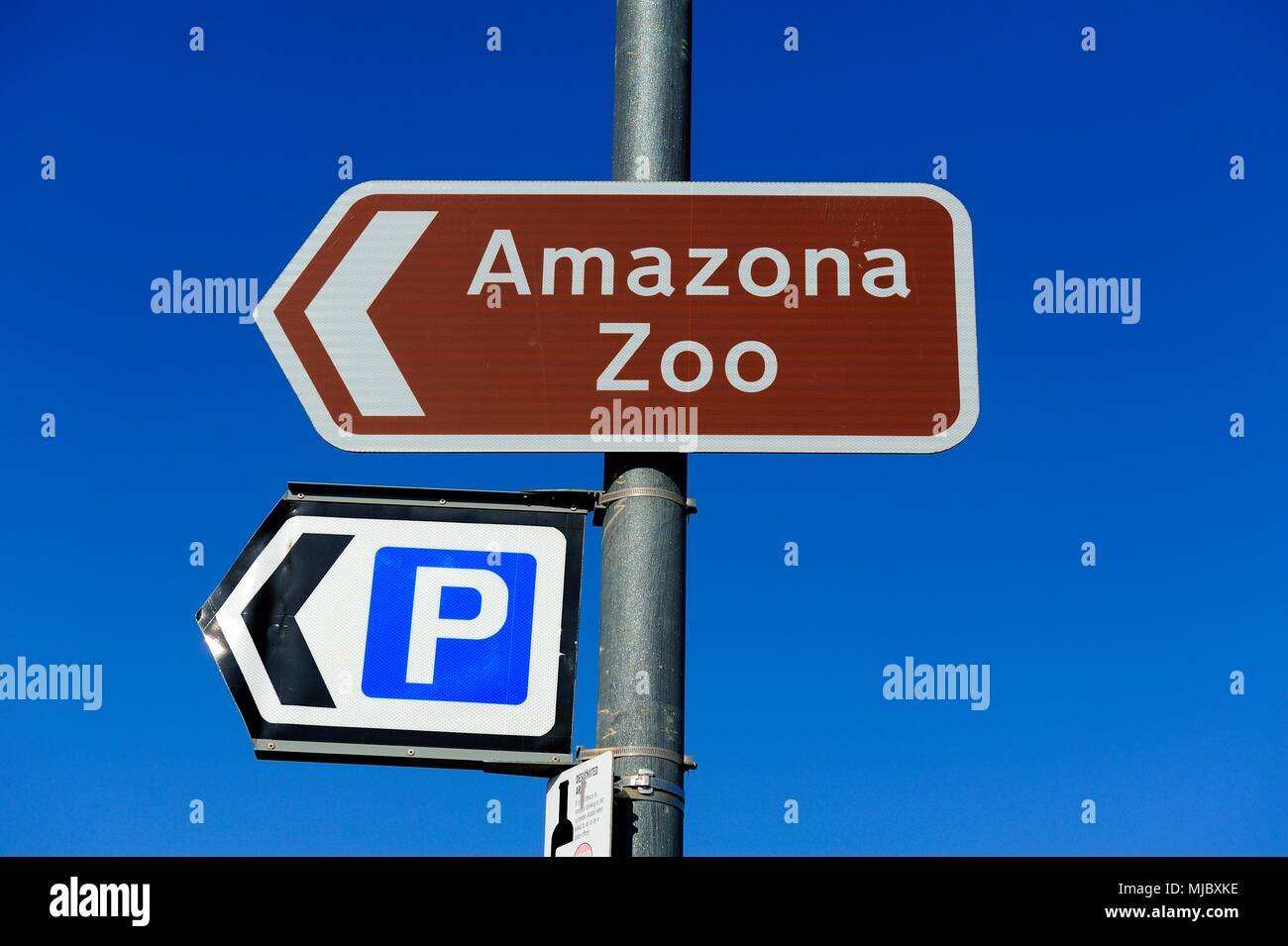 Amazona zoo parking sign hires stock photography and images Alamy