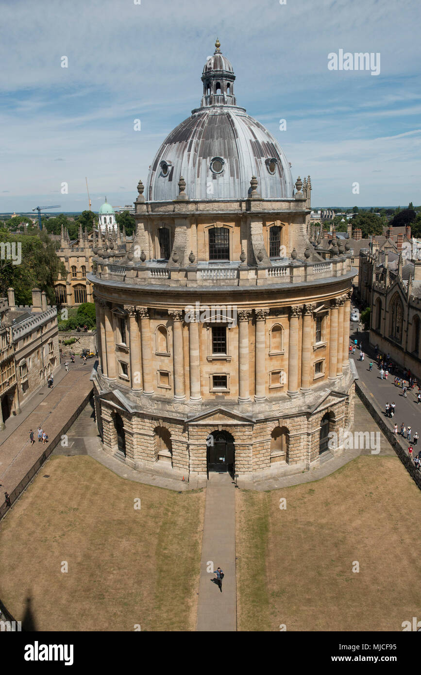 The Radcliffe Camera in Oxford, with its new access ramp is a reading room part of Bodlean Library of Oxford Uni, Oxford.Part of Oxfords inspiring arc Stock Photo