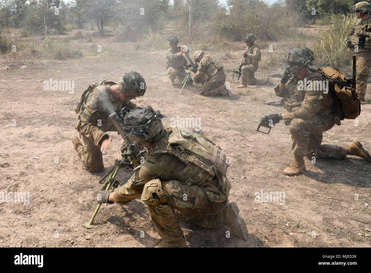 U s army soldiers wearing hi-res stock photography and images - Alamy
