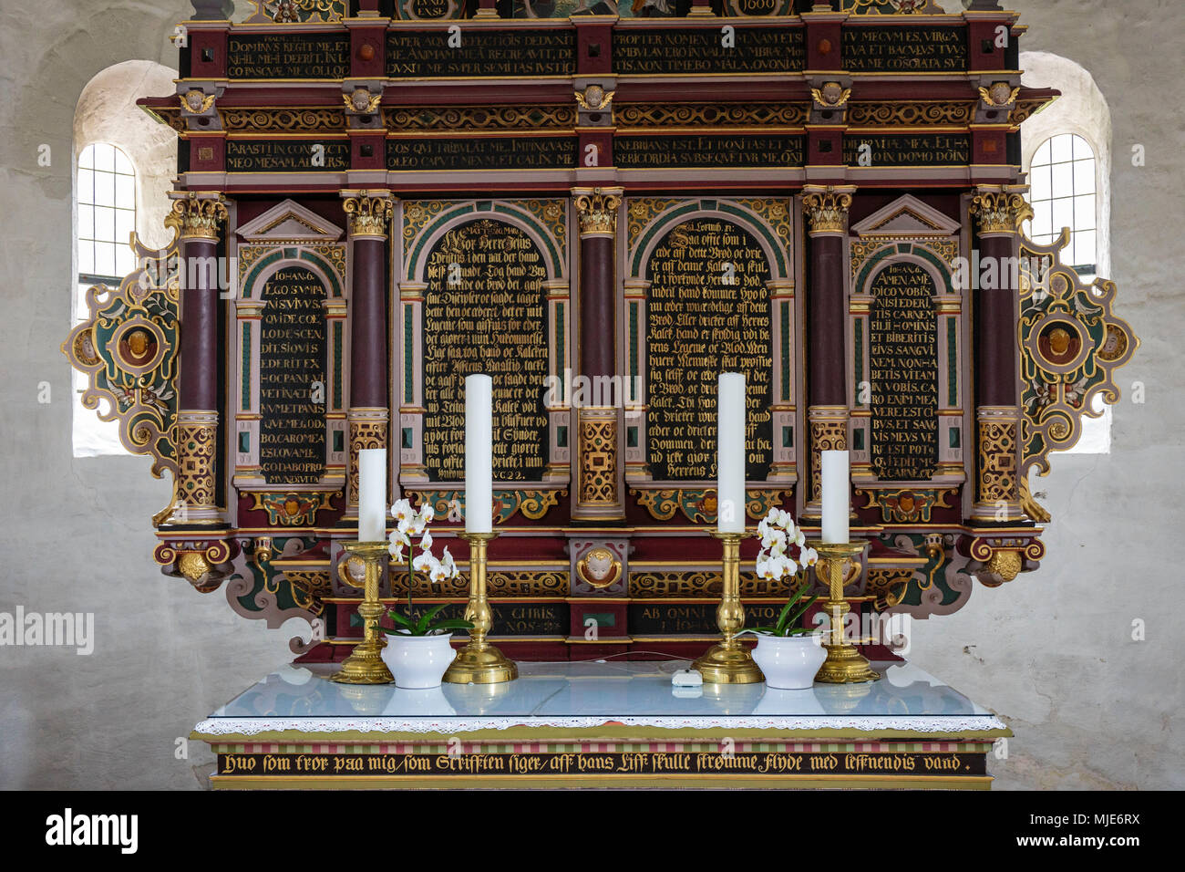 The altar in Aa Kirke built in 1603, Europe, Denmark, Bornholm, Aakirkeby, Stock Photo