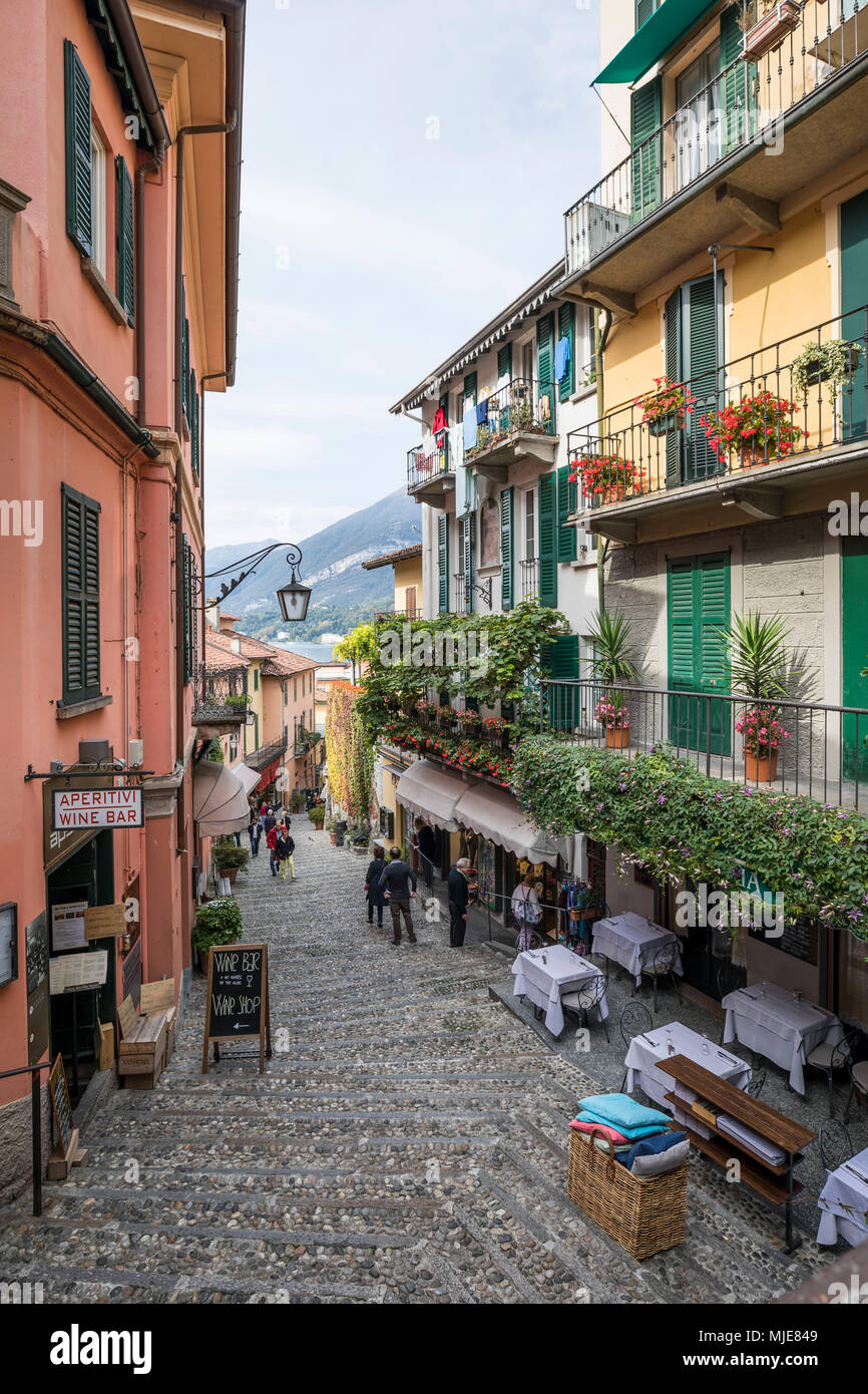 Street 'Salita Serbelloni' with shops and restaurants, Bellagio, Lake Como, Province of Como, Lombardy, Northern Italy, Italy, Southern Europe, Europe Stock Photo