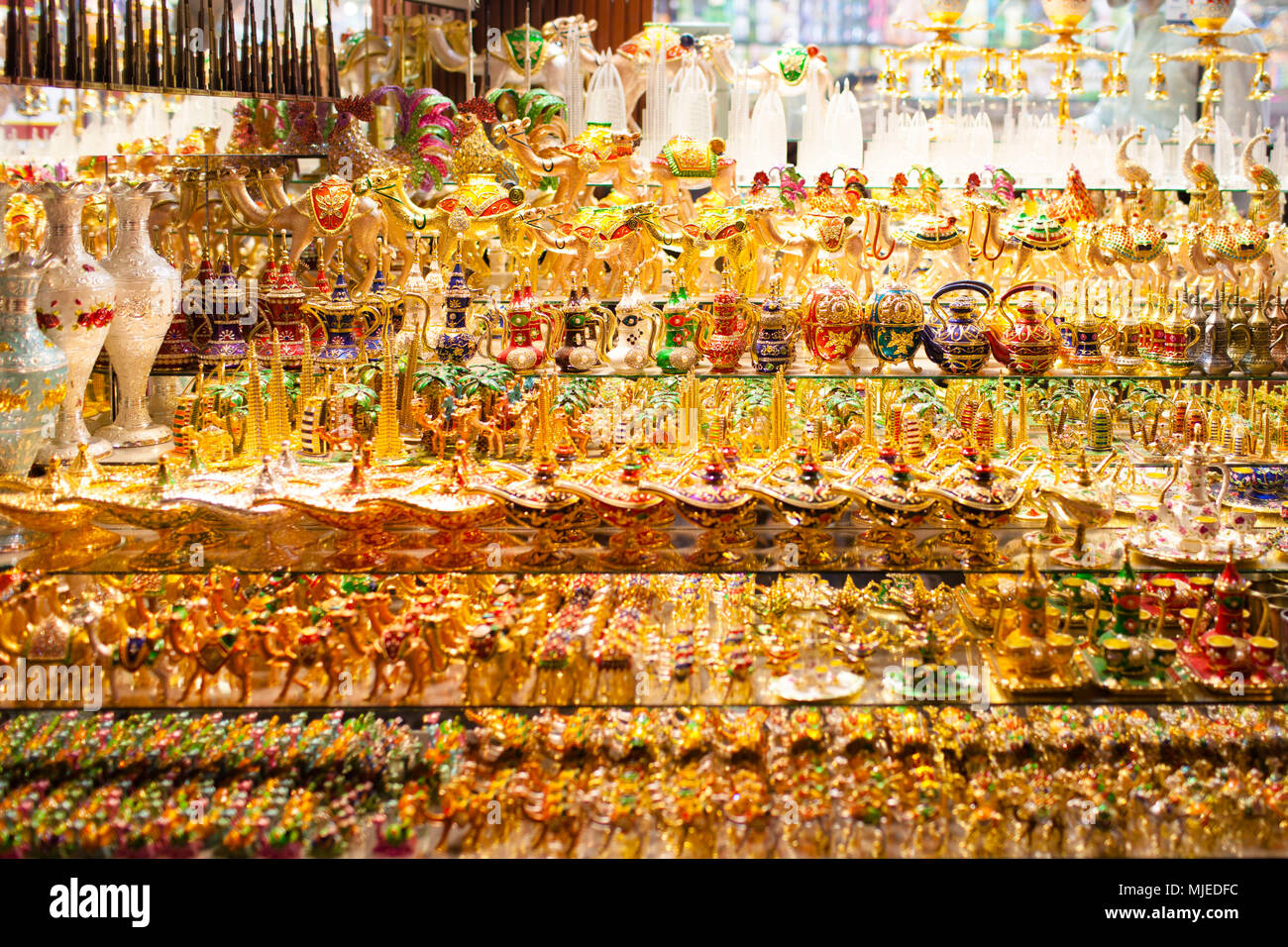 Dubai Souvenir Souvenirs Stock Photos & Dubai Souvenir Souvenirs Stock ...