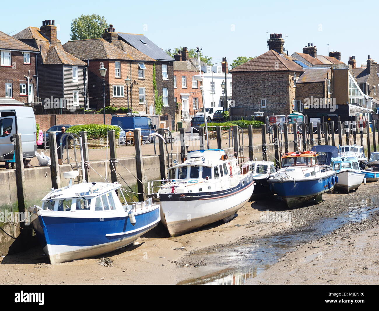 Queenborough, Kent, UK. 5th May, 2018. UK Weather: a sunny and warm day in Queenborough, Kent. Credit: James Bell/Alamy Live News Stock Photo
