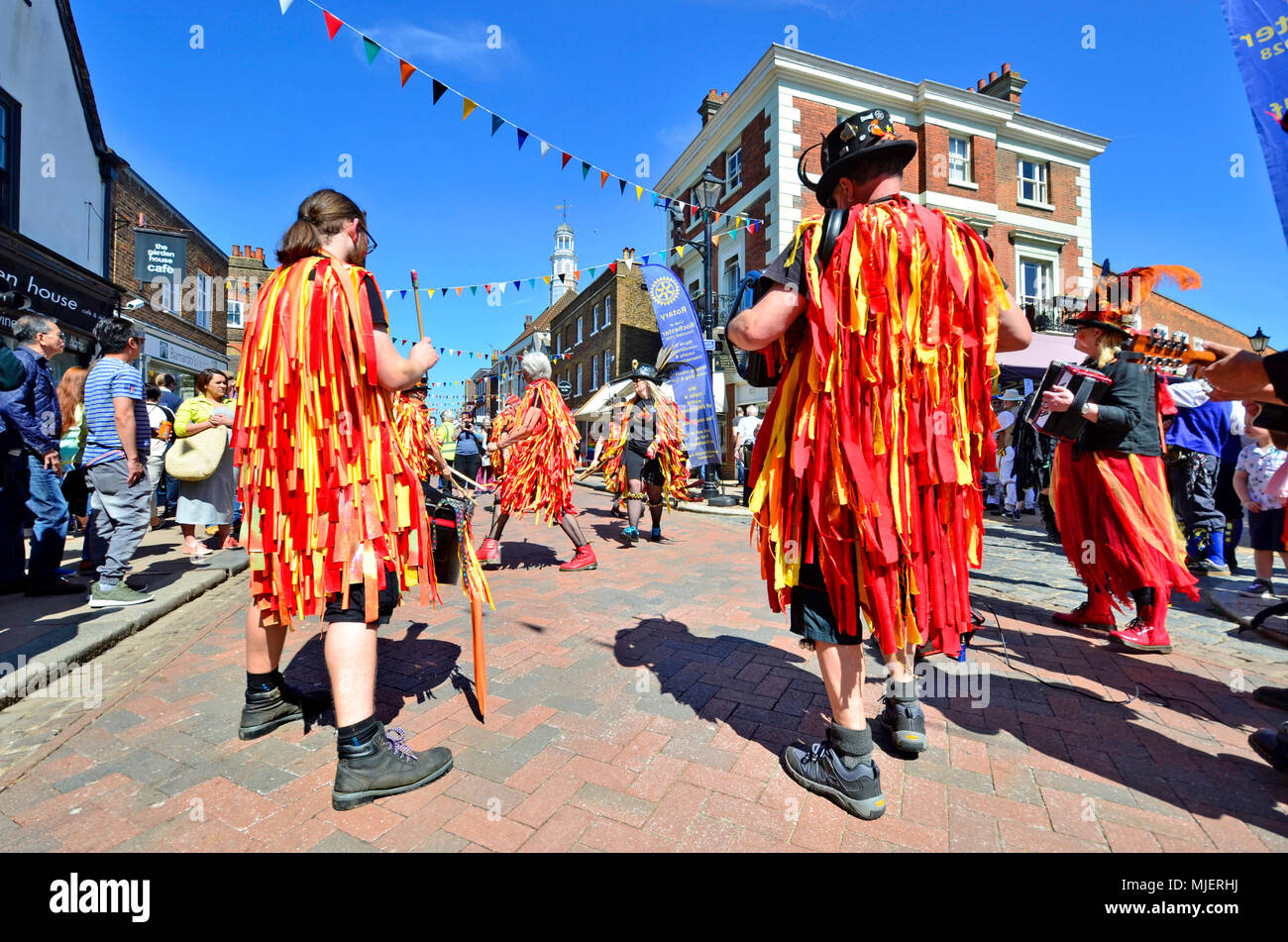 Rochester, Kent, UK. 5th May 2018. Perfect weather for the first day of the annual Rochester Sweeps Festival, taking place over all three days of the Bank Holiday weekend, celebrating the traditional holiday that chimney sweeps used to enjoy on May Day. A lot more Morris dancers than sweeps in evidence these days. Credit: PjrFoto/Alamy Live News Stock Photo