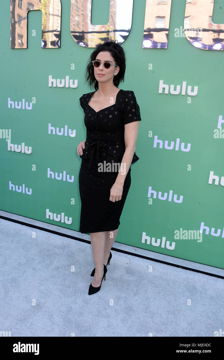 NEW YORK, NY - MAY 02: Sarah Silverman attends the Hulu Upfront 2018 Brunch at La Sirena on May 2, 2018 in New York City.   People:  Sarah Silverman Stock Photo