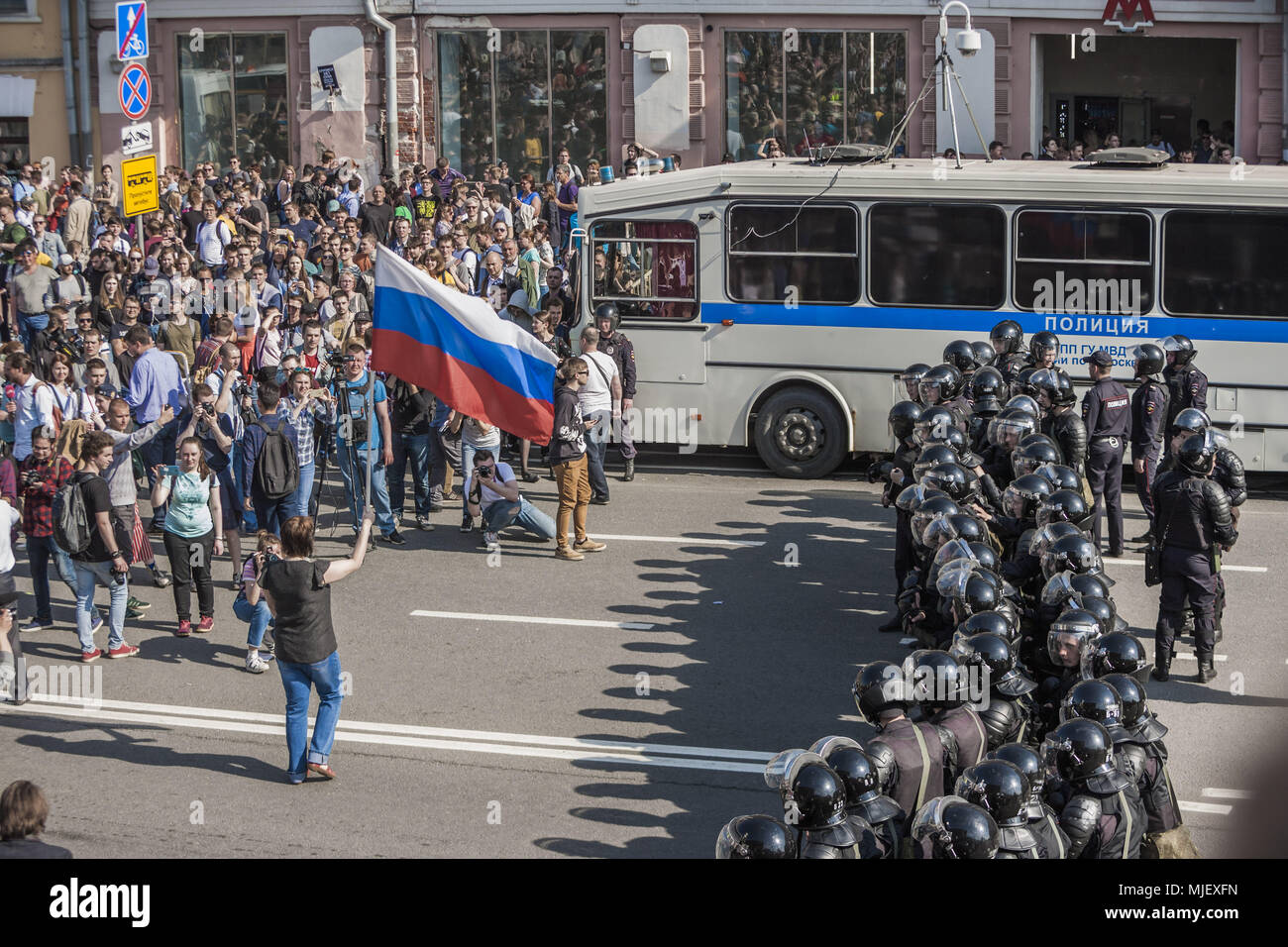Pro rusia hi-res stock photography and images - Alamy