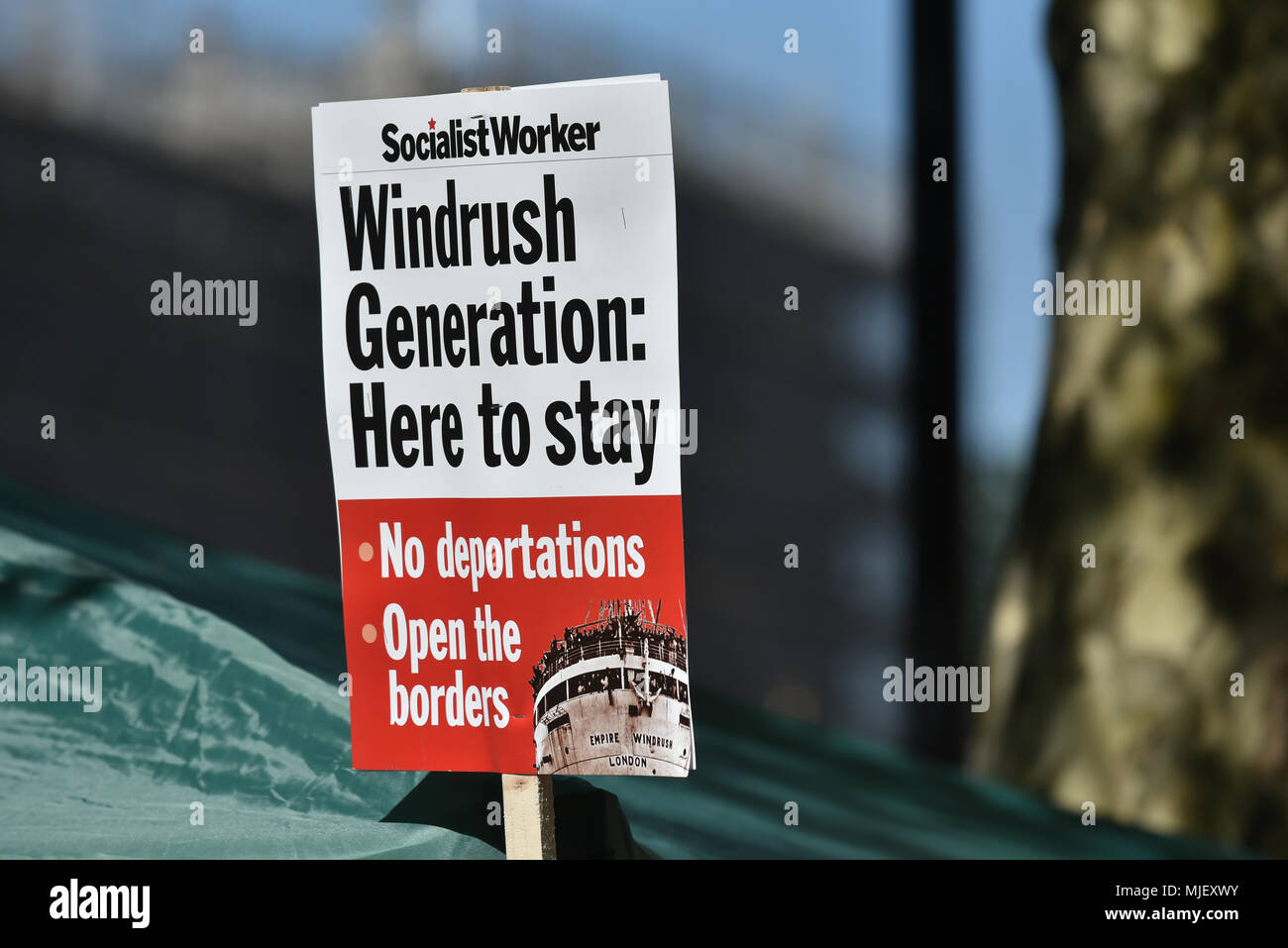 Whitehall, London, UK. 5th May 2018. Windrush Generation protest opposite Downing Street demanding that the Immigration Act be scrapped. Credit: Matthew Chattle/Alamy Live News Stock Photo