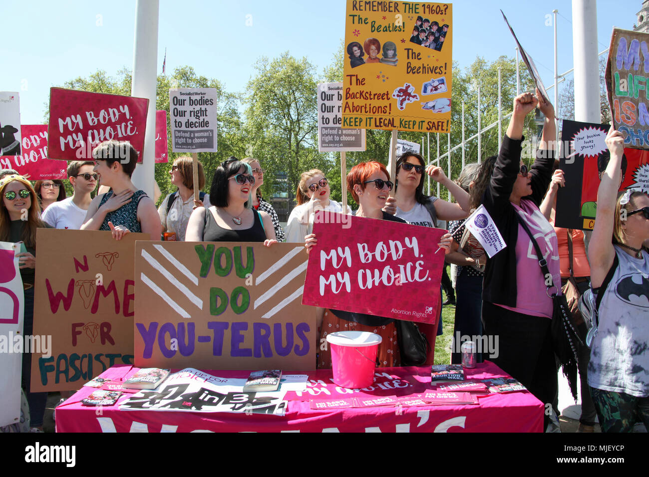London, UK. 5th May, 2018. Pro-choice demonstrators Credit: Alex Cavendish/Alamy Live News Stock Photo