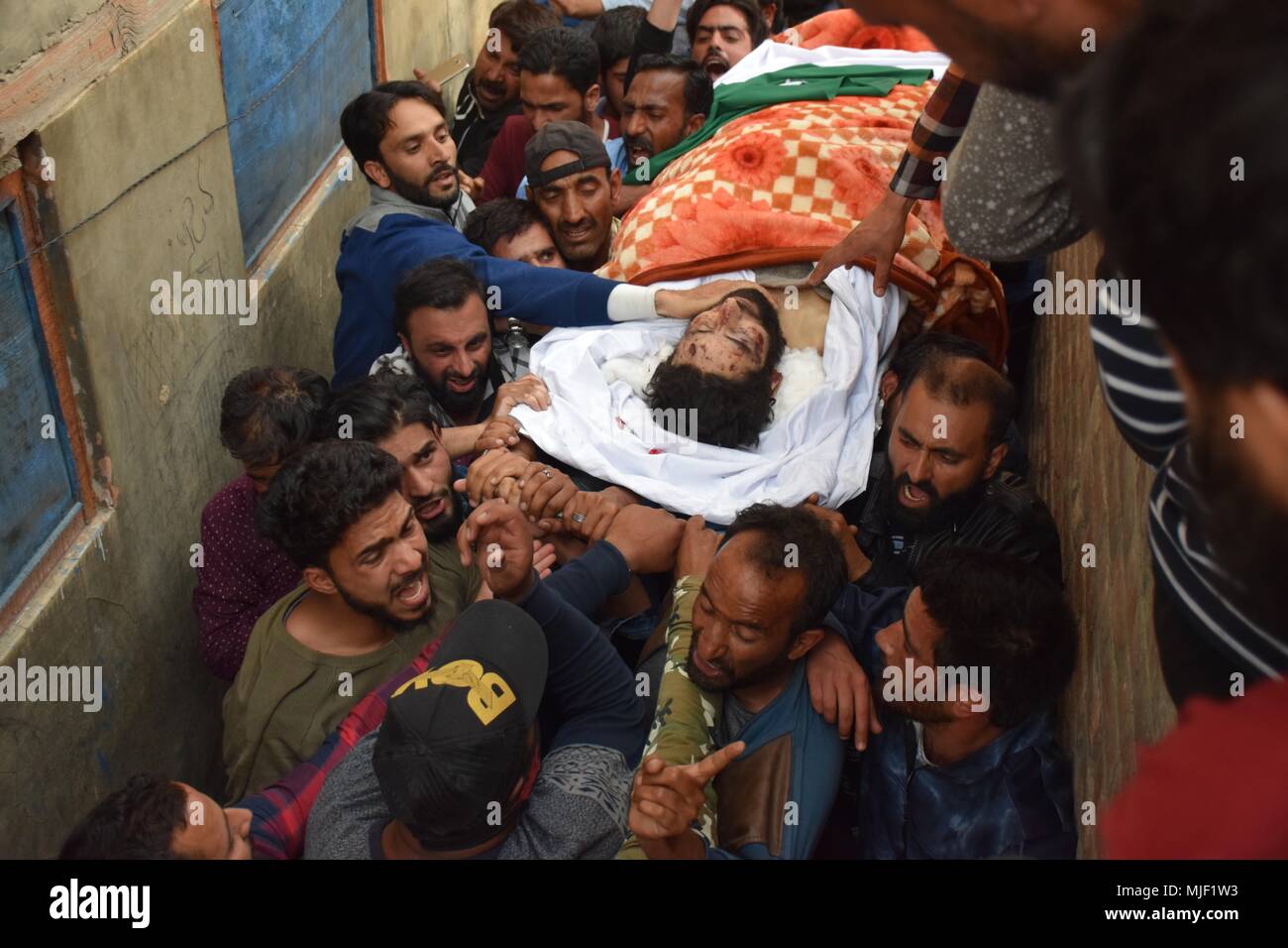 Srinagar, Jammu & Kashmir, India, May 5, 2018.  (EDITORS NOTE: Image depicts death.).Multiple Funeral processions held in srinagar summer capital of Indian Kashmir on Saturday of Fayaz Ahmed Hamal a LeT (Lashkar-e-Taiba) Militant and a Civilian Adil Ahmed Yatoo who were killed by armoured vehicle on Saturday during clashes near Encounter site. in an encounter between Indian forces and militants at chatabal area of Srinagar summer capit Credit: ZUMA Press, Inc./Alamy Live News Stock Photo