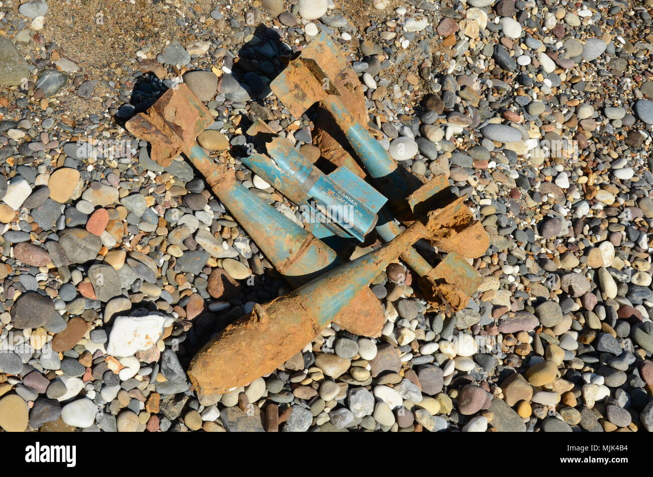 aircraft bombs and ammunition, air raid, Aleppo Stock Photo Alamy