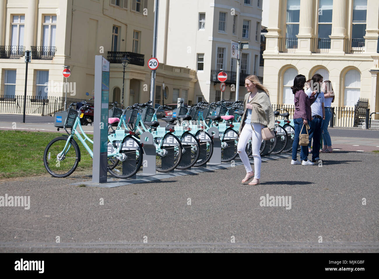 Bikeshare scheme hires stock photography and images Alamy