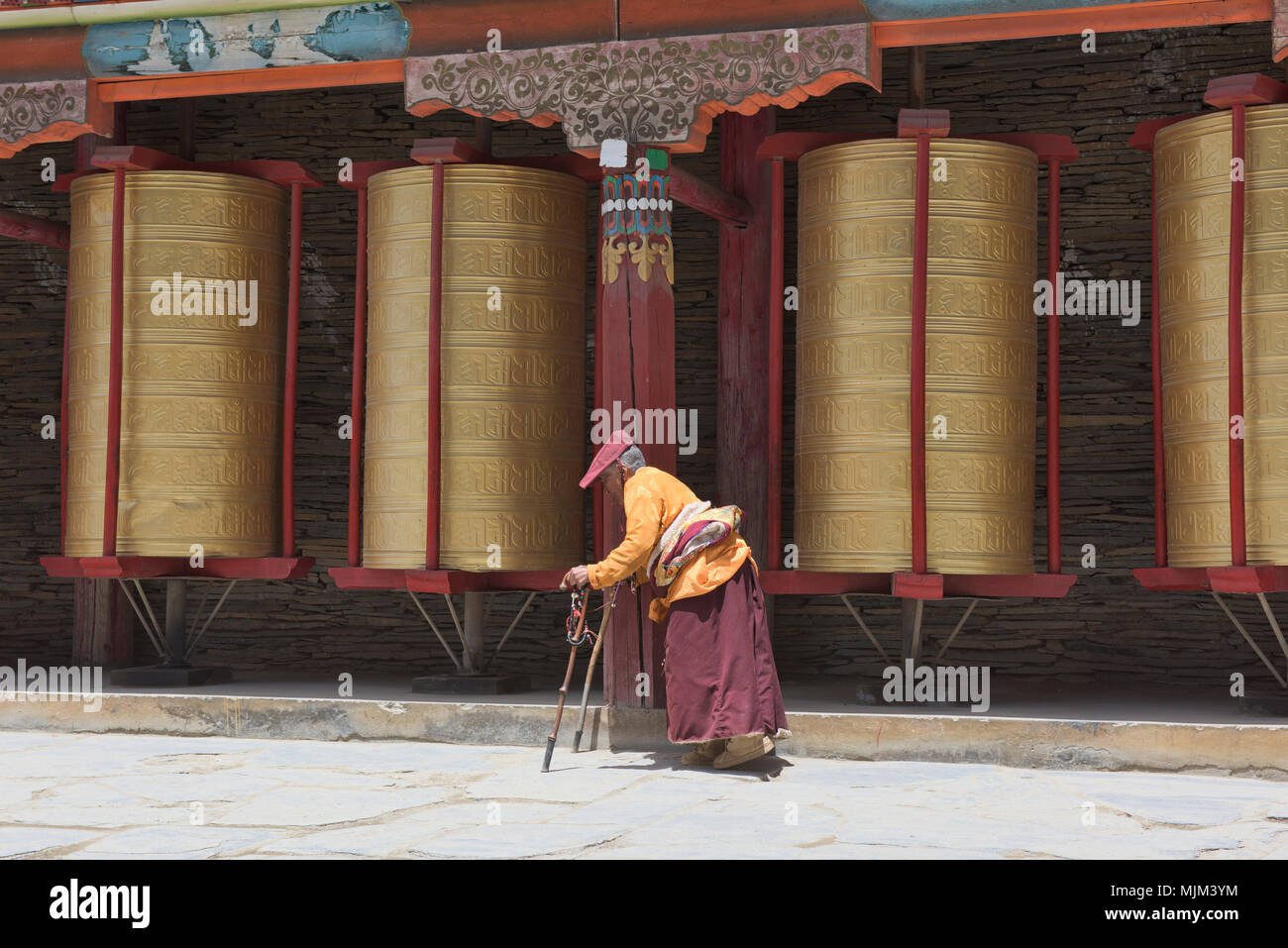 Ani gompa hi-res stock photography and images - Alamy