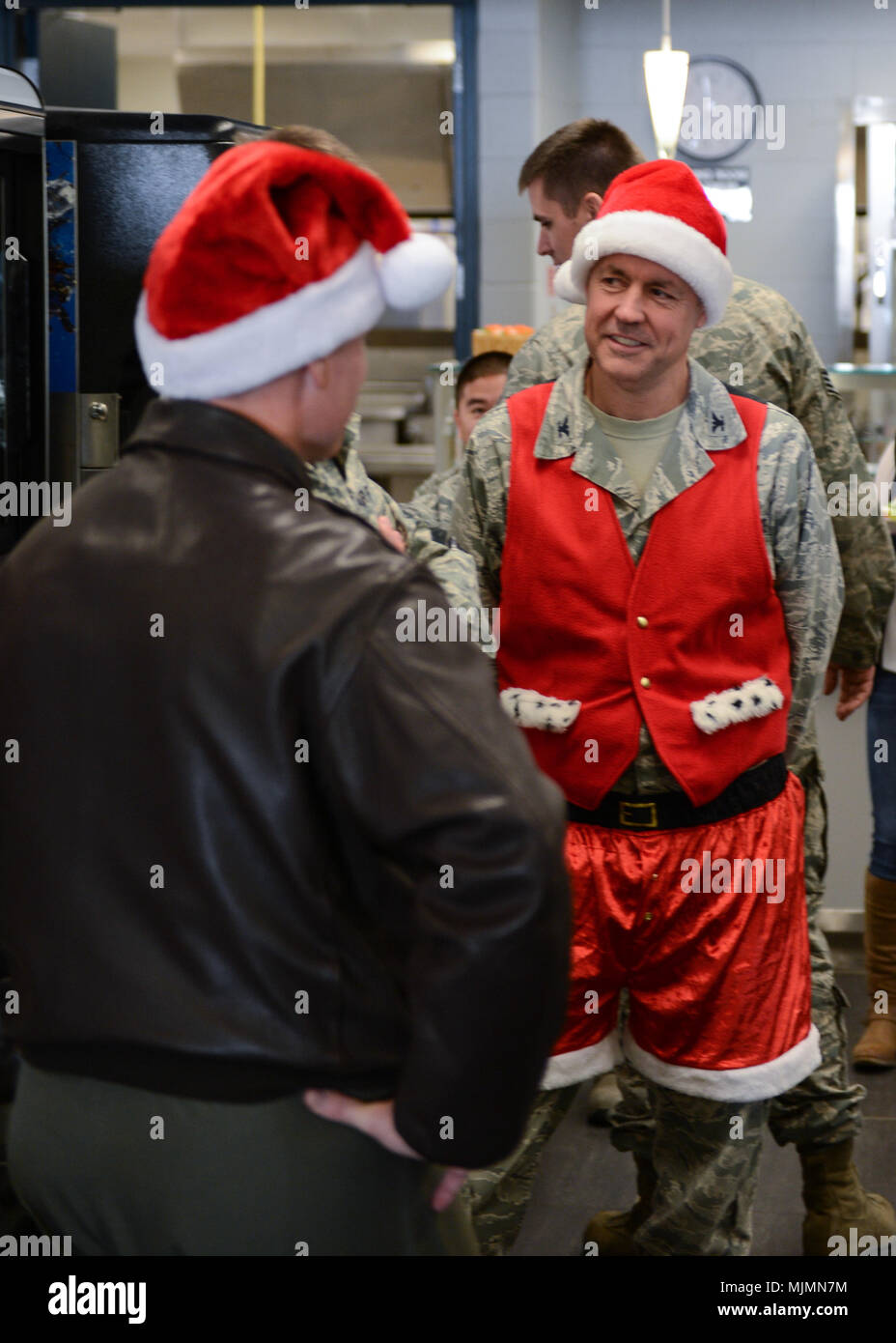 Osan Dfac Christmas 2022 Page 3 - Dfac High Resolution Stock Photography And Images - Alamy