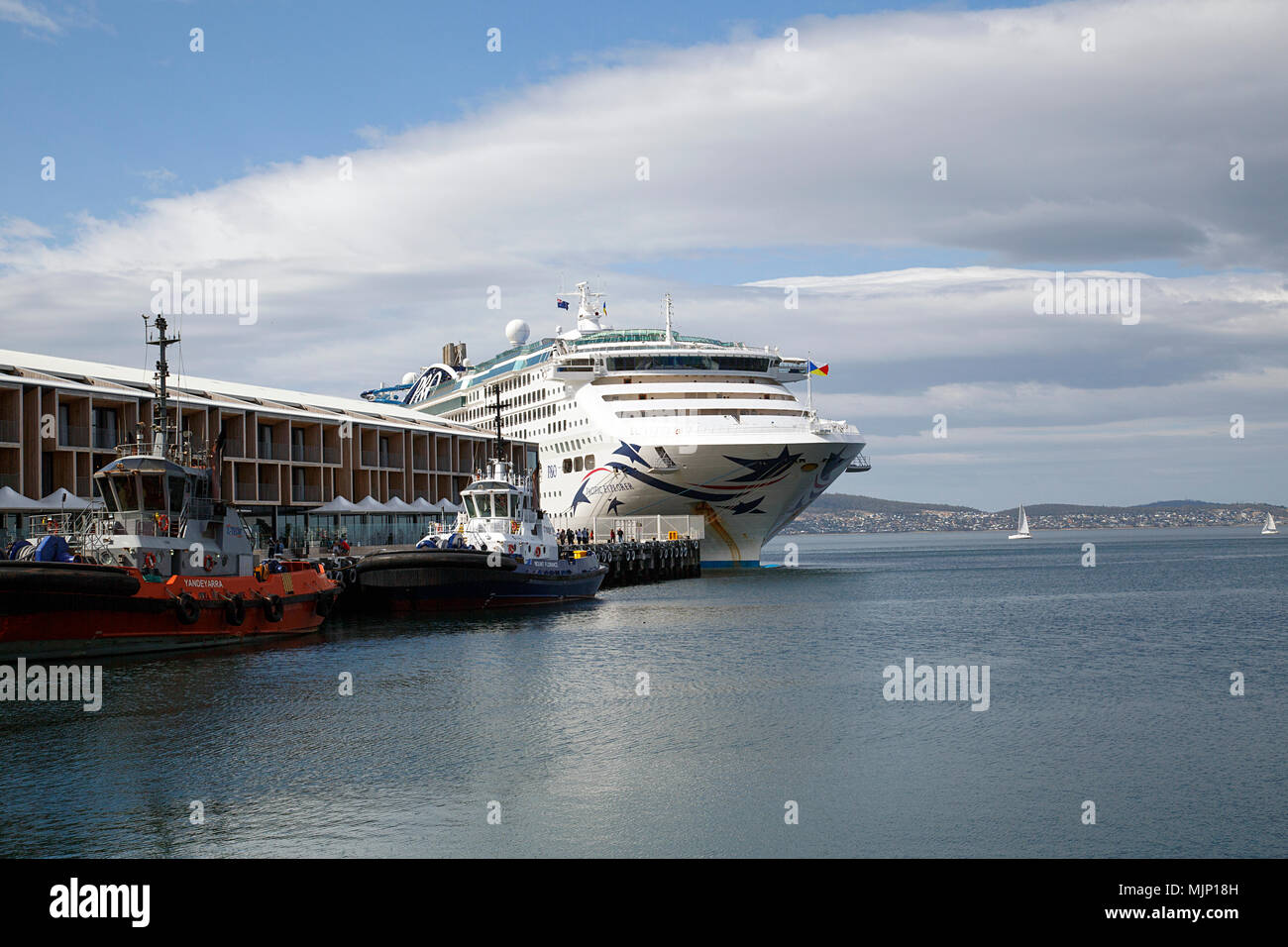 Hobart Tasmania Australia March 28 2018 Mako Fish And Chip Shop At Constitution Dock In Hobart Port Fishing Is The Biggest Industry In Hobart Stock Photo Alamy