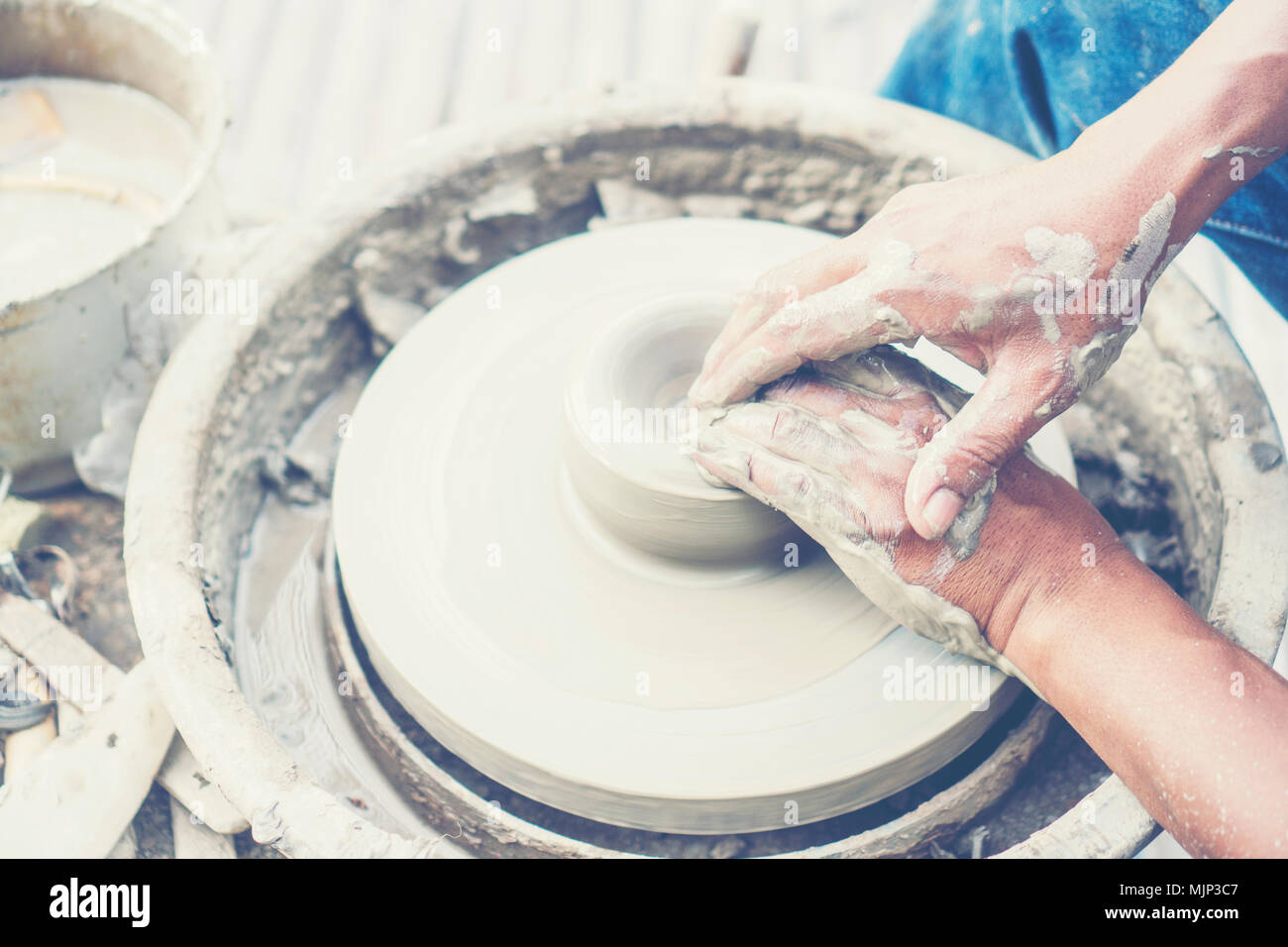 Clay pot maker hires stock photography and images Alamy