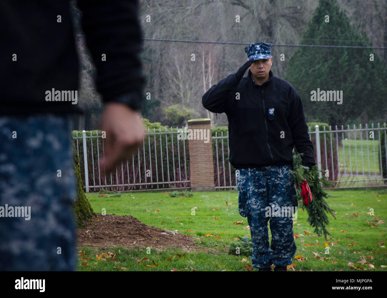 PORTLAND, Ore. (Dec 16, 2017) Machinery Repairman 1st Class Richard