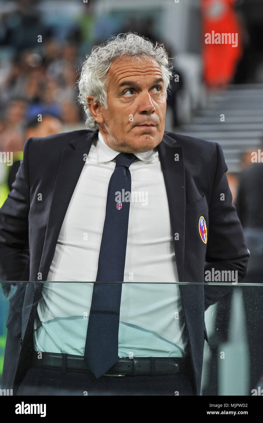 Turin, Italy, 5 May 2018. Roberto Donadoni, head coach Bologna FC during the Serie A football match between Juventus FC and Bologna FC at Allianz Stadium on 5th May, 2018 in Turin, Italy. Credit: FABIO PETROSINO/Alamy Live News Stock Photo