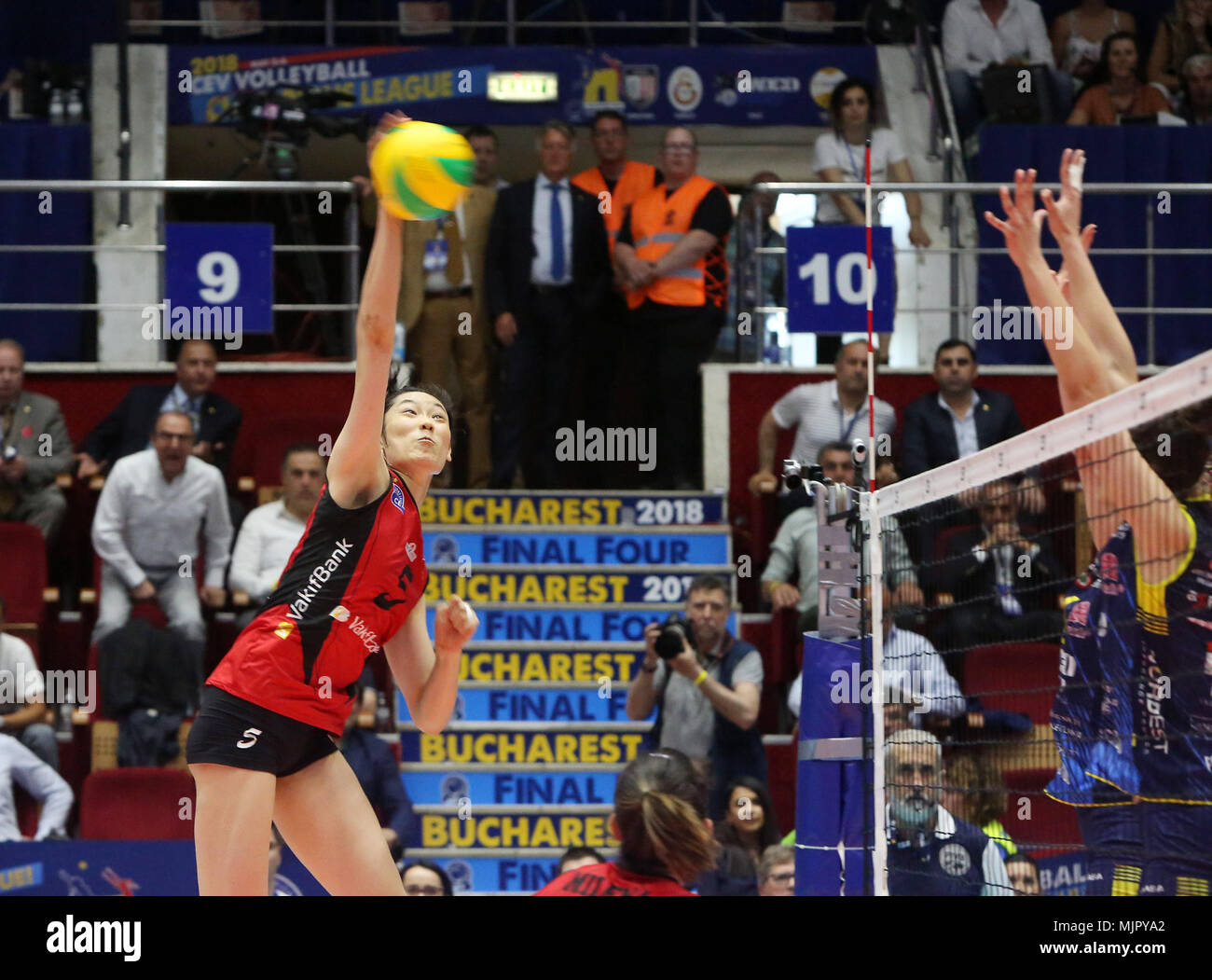Bucharest, Romania. 5th May, 2018. Zhu Ting (L) of Turkey's Vakifbank  competes during the 2018 CEV Volleyball Champions League Final Four against  Italy's Imoco Volley Conegliano in Bucharest, Romania, May 5, 2018.
