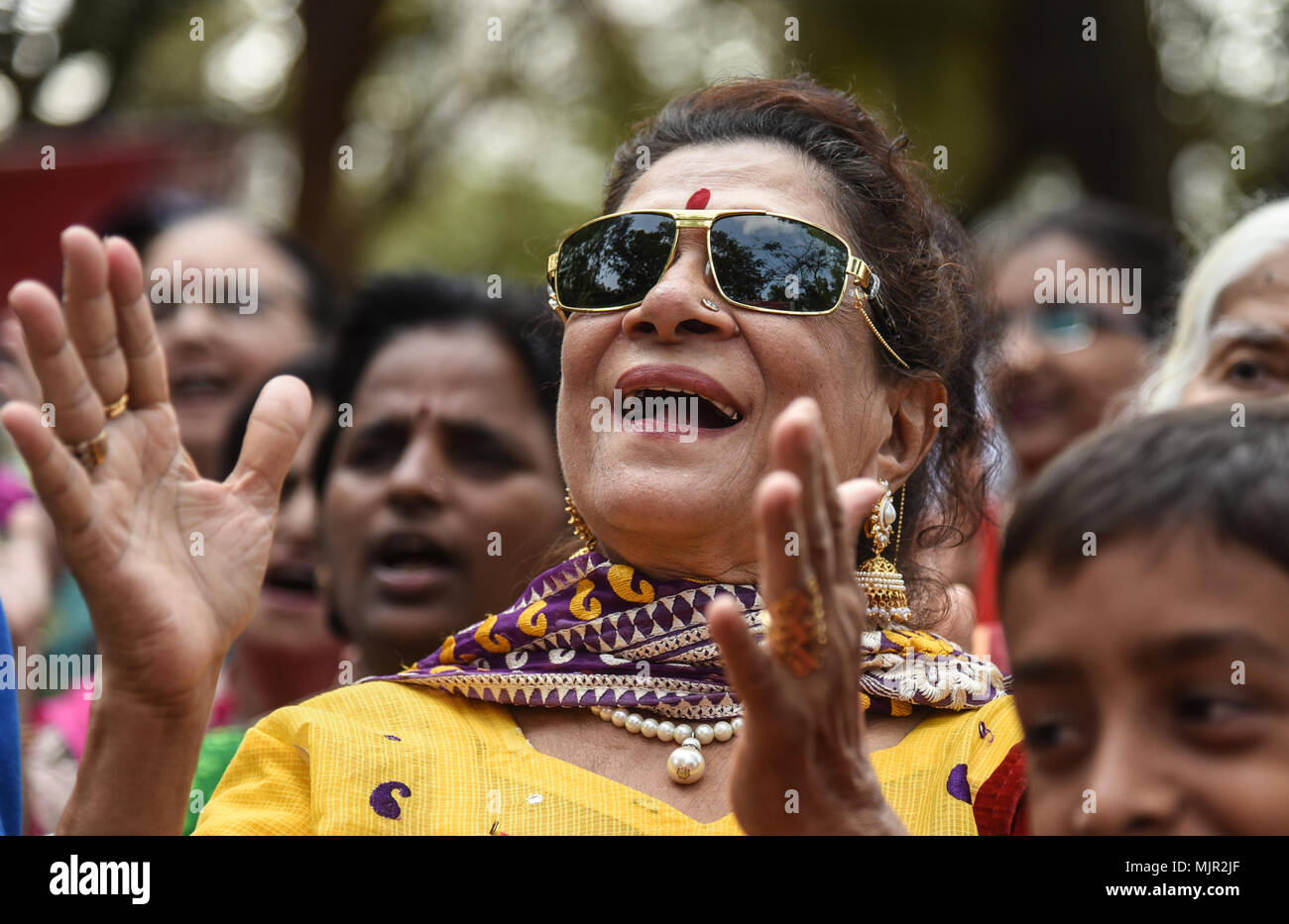 Mumbai. 6th May, 2018. A woman participates in a World Laughter Day event held in Mumbai on May 6, 2018. World Laughter Day takes place on the first Sunday of May every year. Credit: Stringer/Xinhua/Alamy Live News Stock Photo