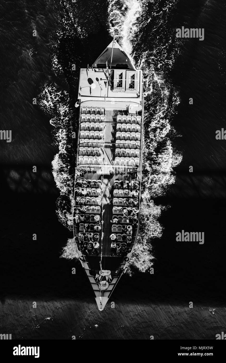 Top view boat white Black and White Stock Photos & Images - Alamy