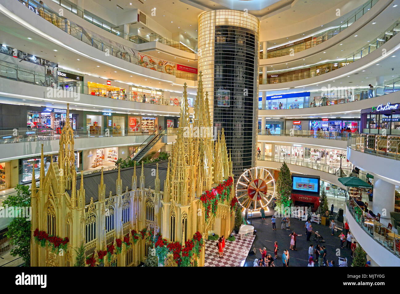 Plaza indonesia mall hi-res stock photography and images - Alamy
