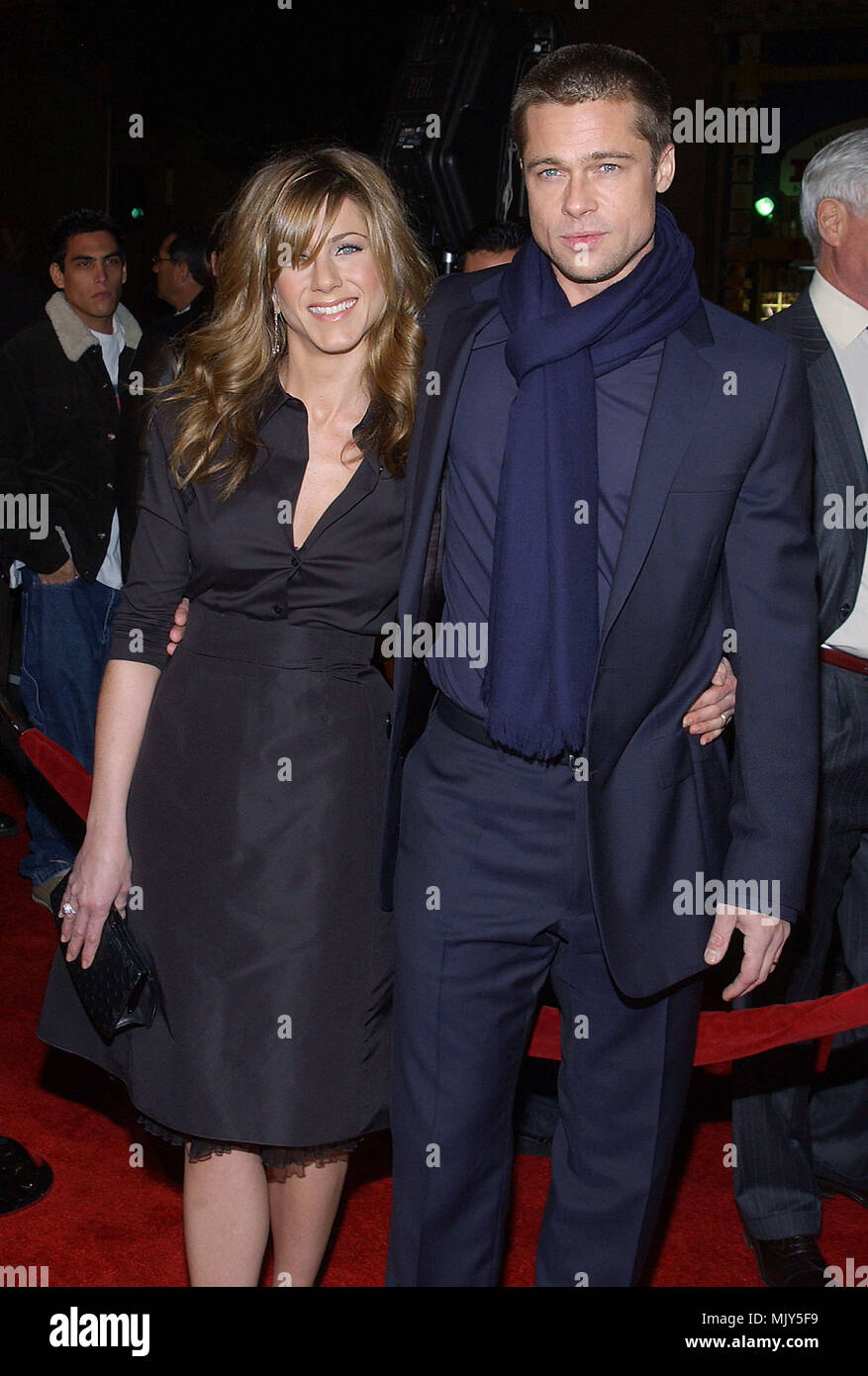 Jennifer Aniston and Brad Pitt arriving at the premiere of ' Along Came Polly ' at the Chinese Theatre in Los Angeles. january 12, 2004.          -            AnistonJenn PittBrad024A.jpg           -              AnistonJenn PittBrad024A.jpgAnistonJenn PittBrad024A  Event in Hollywood Life - California,  Red Carpet Event, Vertical, USA, Film Industry, Celebrities,  Photography, Bestof, Arts Culture and Entertainment, Topix Celebrities fashion /  from the Red Carpet-, Vertical, Best of, Hollywood Life, Event in Hollywood Life - California,  Red Carpet , USA, Film Industry, Celebrities,  movie c Stock Photo