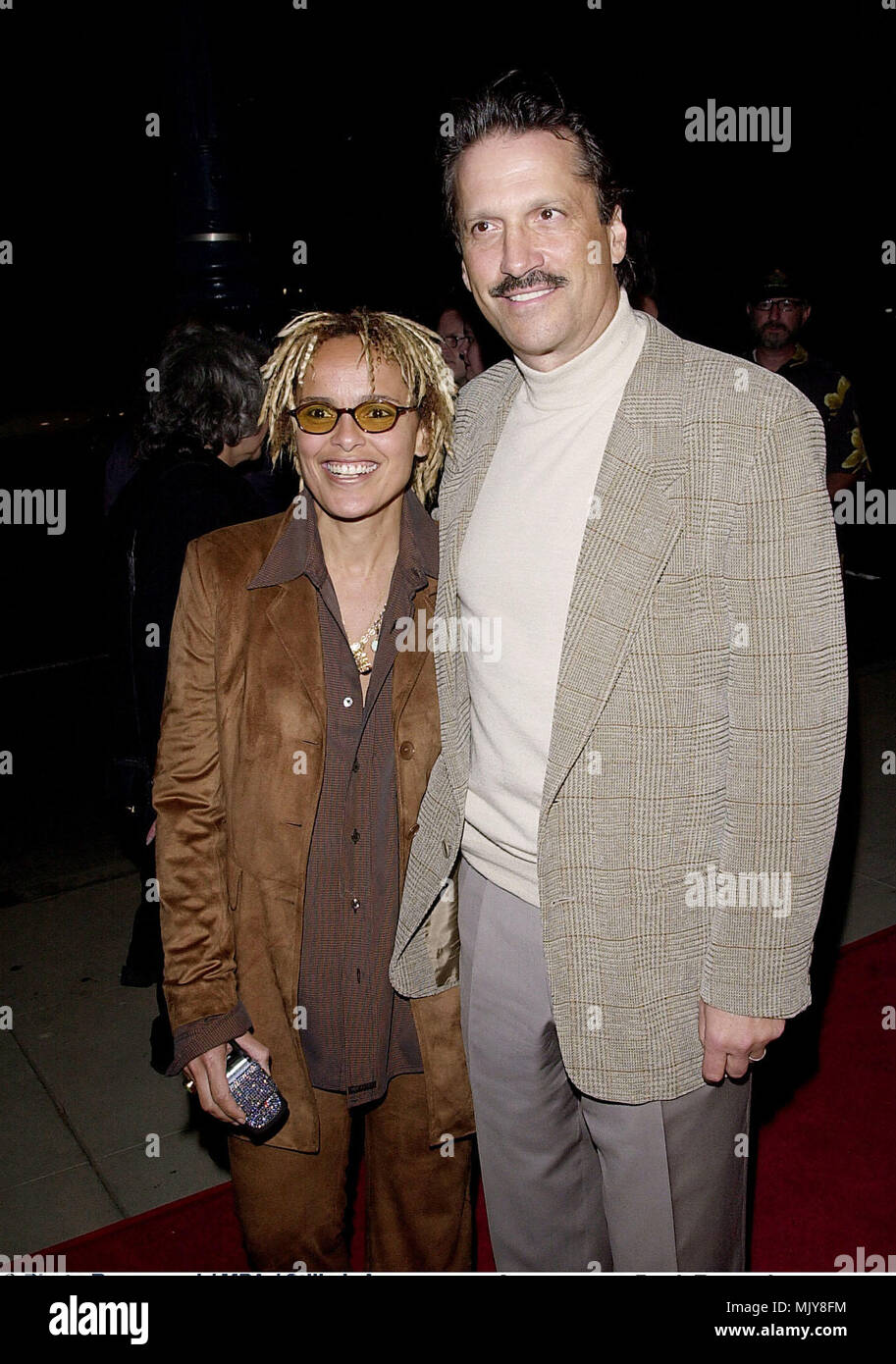 -              Belafonte.Shari husb.06.JPGBelafonte.Shari husb.06  Event in Hollywood Life - California,  Red Carpet Event, Vertical, USA, Film Industry, Celebrities,  Photography, Bestof, Arts Culture and Entertainment, Topix Celebrities fashion /  from the Red Carpet-, Vertical, Best of, Hollywood Life, Event in Hollywood Life - California,  Red Carpet , USA, Film Industry, Celebrities,  movie celebrities, TV celebrities, Music celebrities, Photography, Bestof, Arts Culture and Entertainment,  Topix, vertical, , fashion, Couple, family Credit Tsuni / USA  2000-2005 --family and couple during Stock Photo