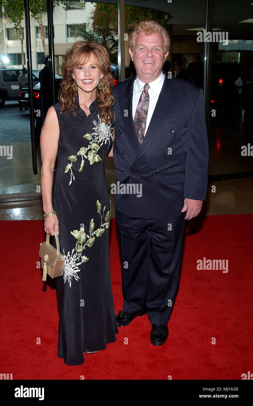 Johnny whitaker hi-res stock photography and images - Alamy, image size:867x1390