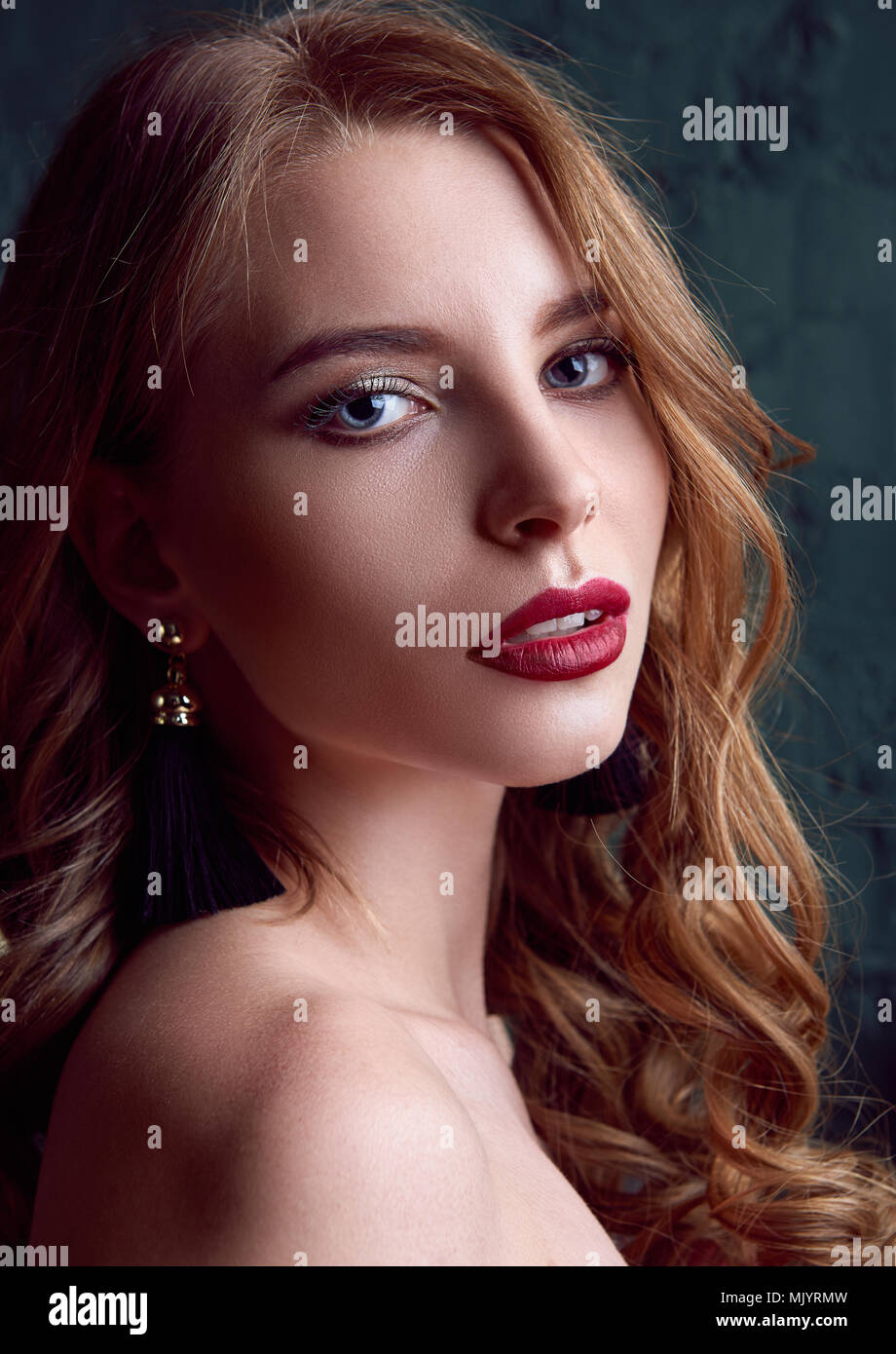 Close-up portrait of the pretty young woman Stock Photo - Alamy