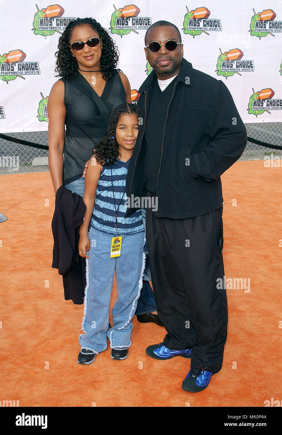 Levar Burton (Star Trek) with wife and daughter arriving at the  Nickelodeon's 16th Annual Kids Choice Awards at the Barker Hanger In Santa  Monica, Los Angeles. April 12, 2003. - BurtonLevar family391.JPG -