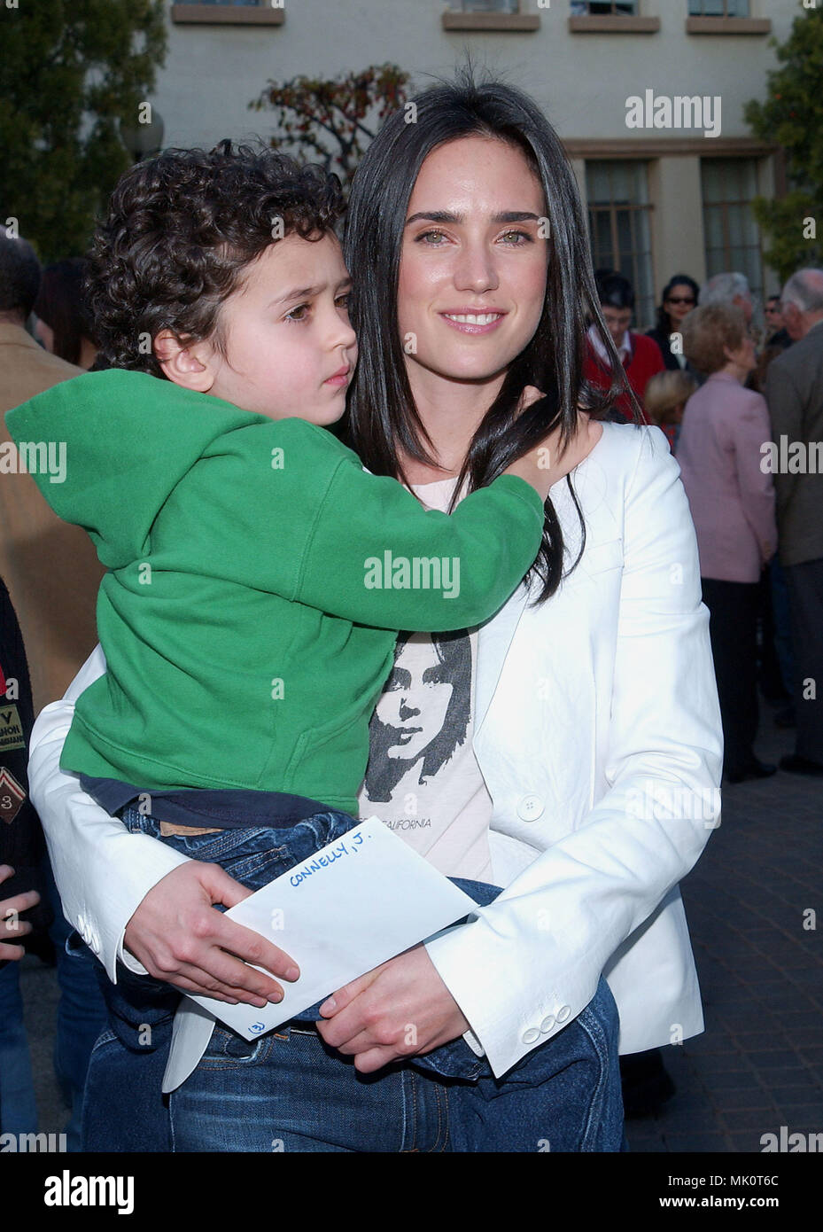 Jennifer Connelly posing with son Kyle  at the Jimmy Neutron: Boy Genius premiere on the Paramount lot in Los Angeles. December 9, 2001.           -            ConnellyJennifer Kyle01.JPG           -              ConnellyJennifer Kyle01.JPGConnellyJennifer Kyle01  Event in Hollywood Life - California,  Red Carpet Event, Vertical, USA, Film Industry, Celebrities,  Photography, Bestof, Arts Culture and Entertainment, Topix Celebrities fashion /  from the Red Carpet-, Vertical, Best of, Hollywood Life, Event in Hollywood Life - California,  Red Carpet , USA, Film Industry, Celebrities,  movie cel Stock Photo