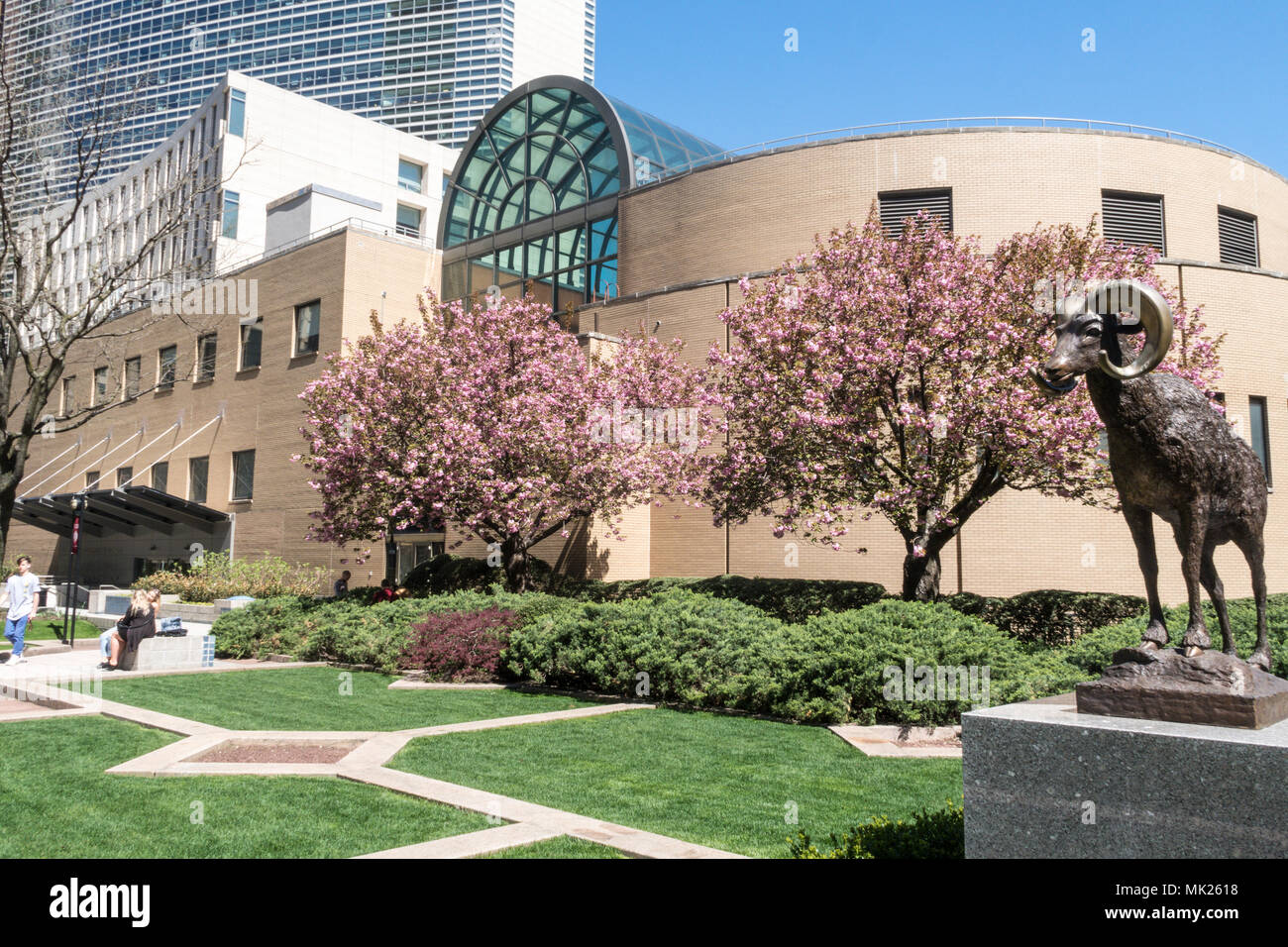 Robert Moses Plaza and Generoso Pope Memorial Auditorium, Fordham University Lincoln Center Campus, NYC Stock Photo